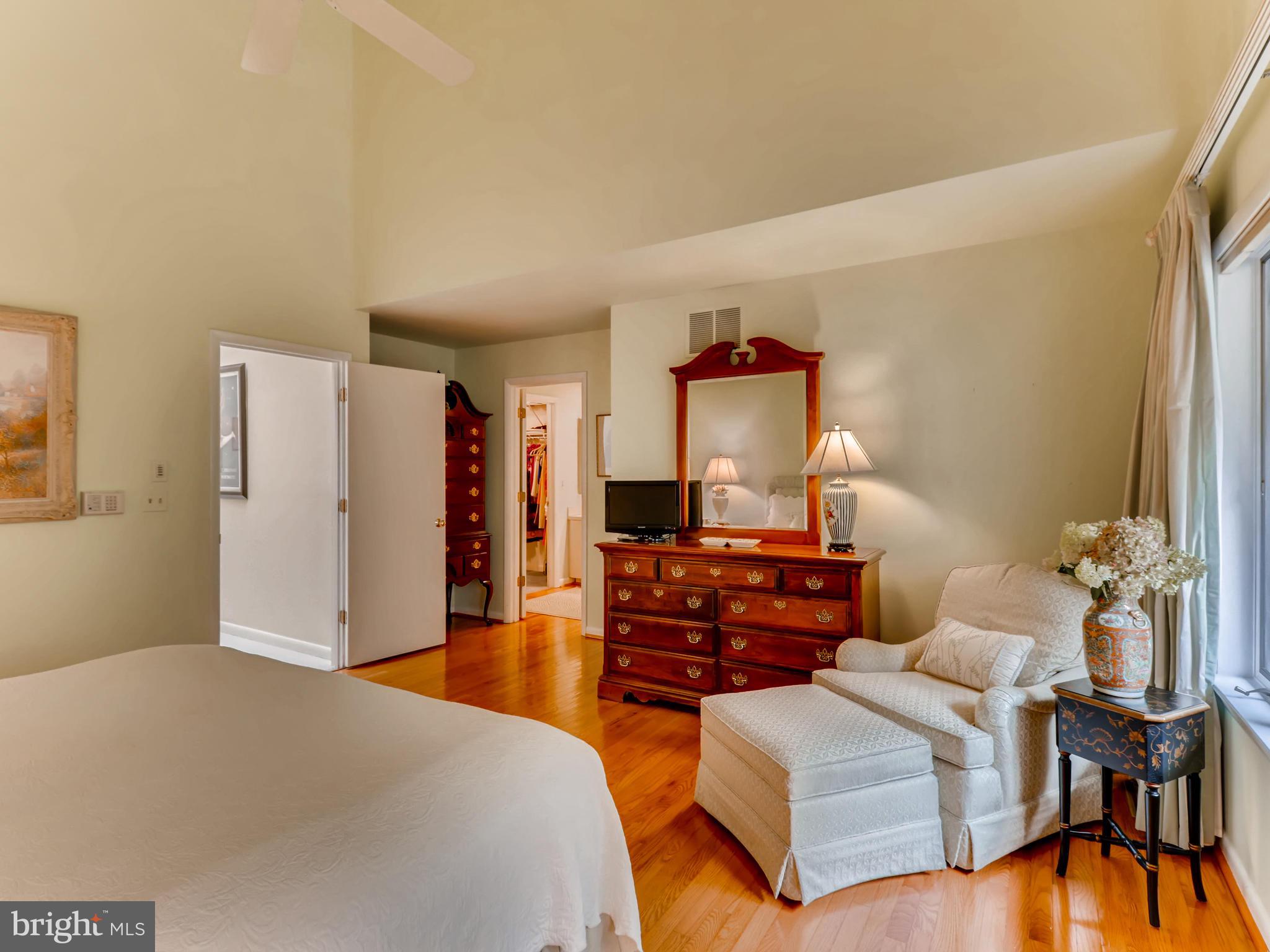 NORTH ROLAND PARK - Residential