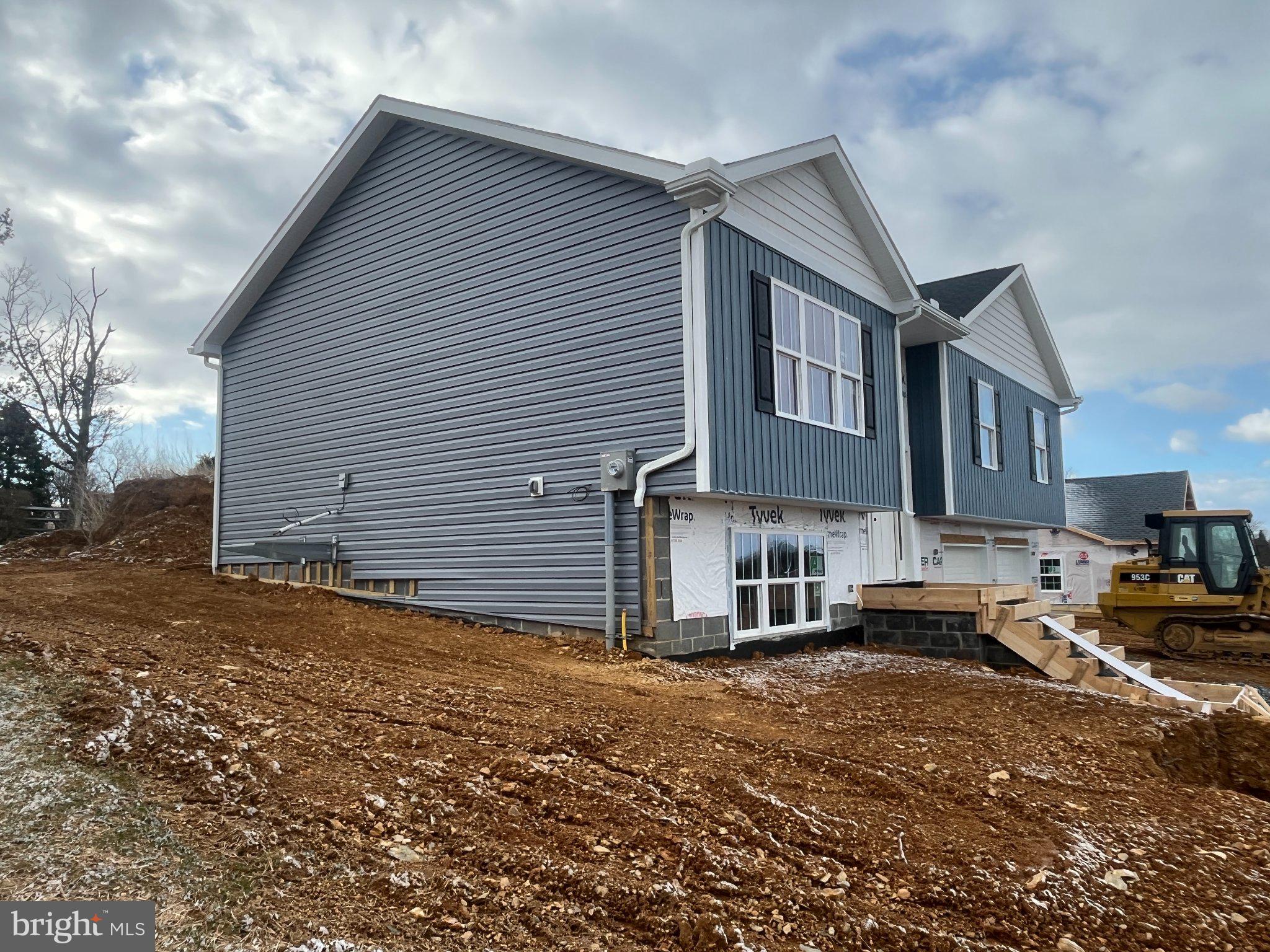 ANTIETAM COMMONS - Residential