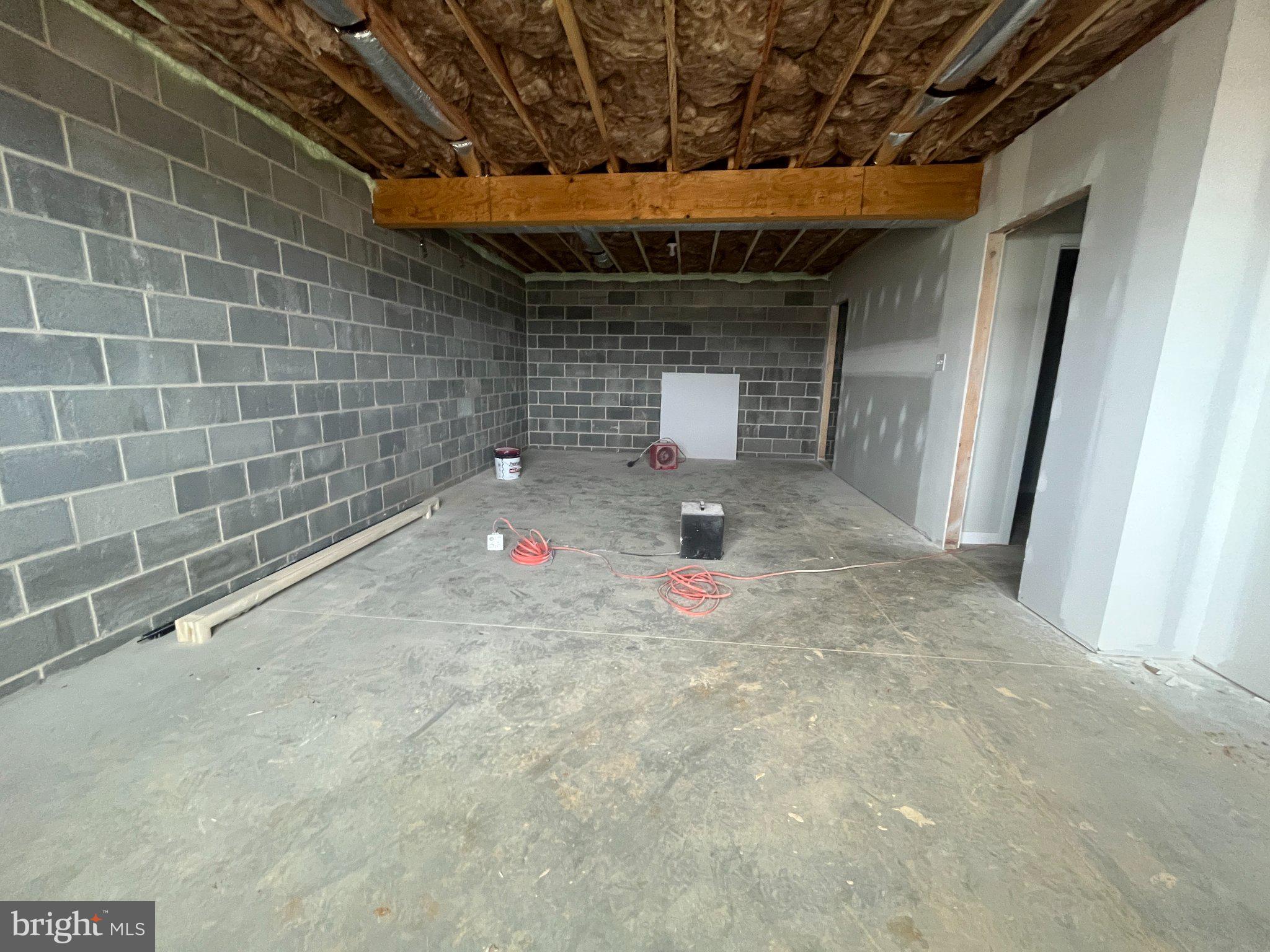 ANTIETAM COMMONS - Residential