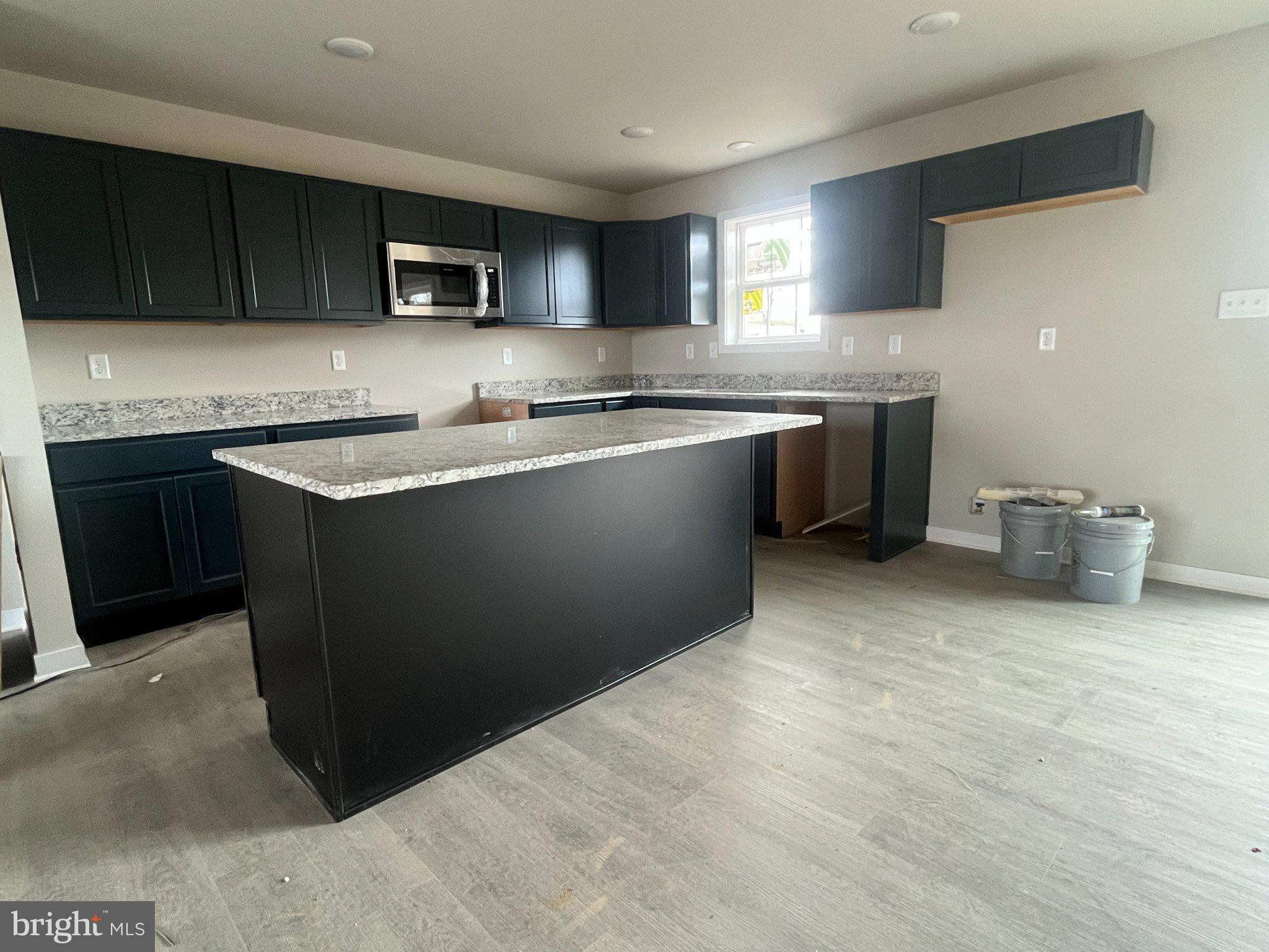 ANTIETAM COMMONS - Residential