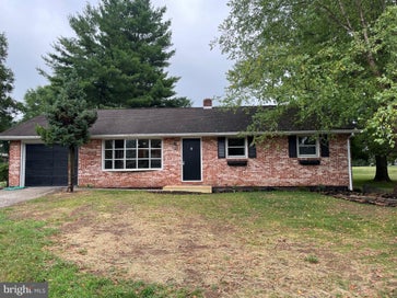 190 MOUNTAIN VIEW DRIVE YORK PA 17404