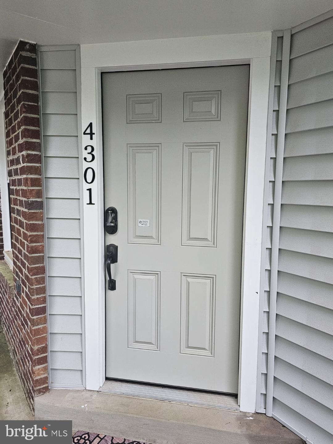 4301 RUNABOUT LANE 85