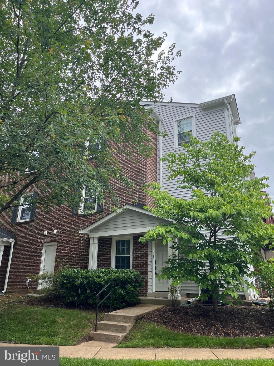 4301 RUNABOUT LANE 85