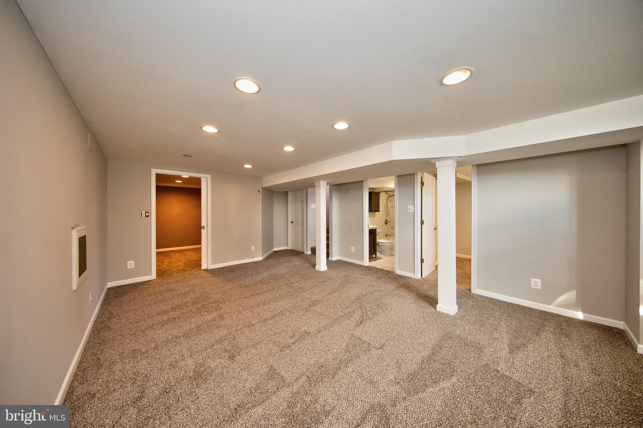 HOWARD PARK - Residential