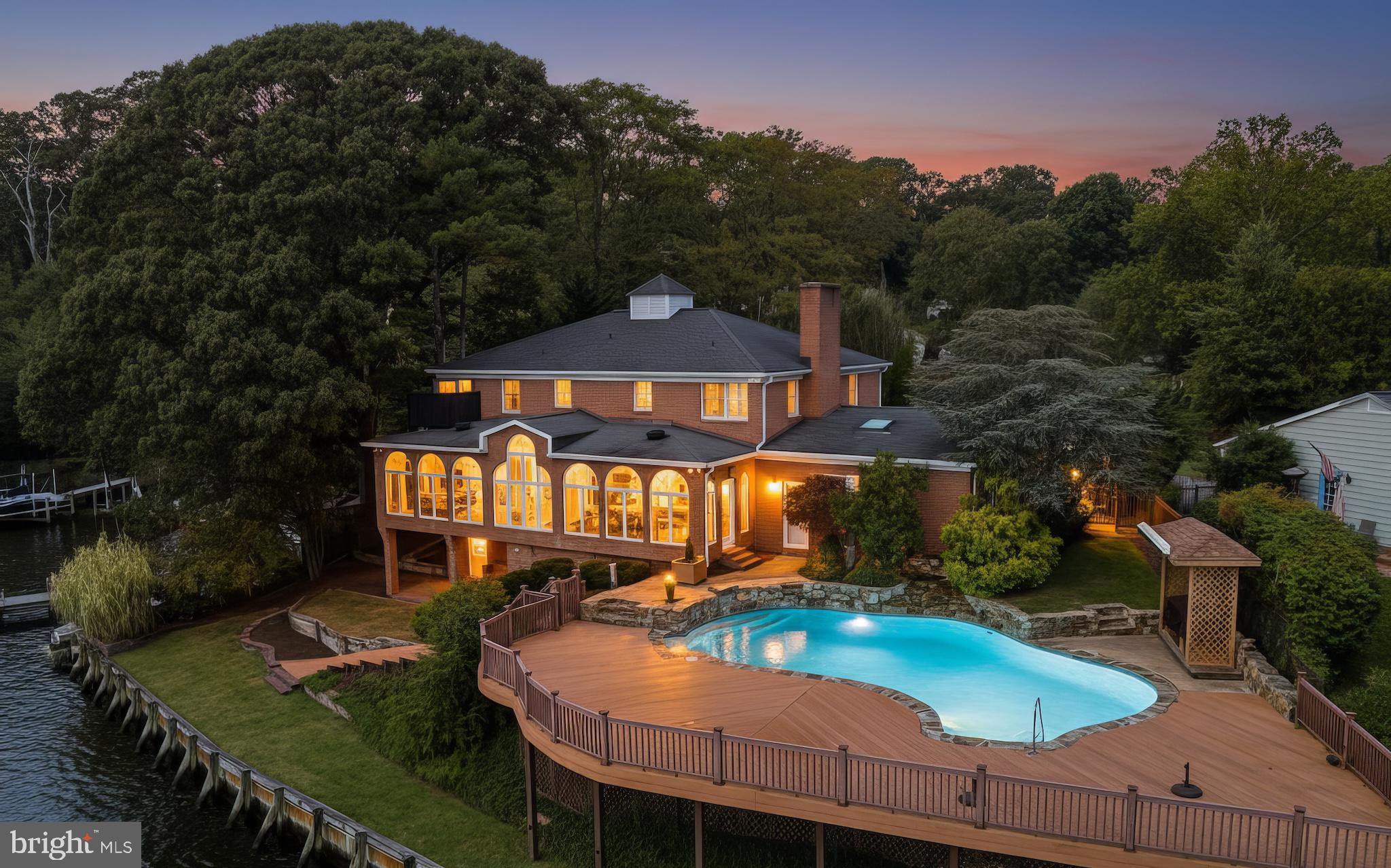 508 ASHBERRY LANE