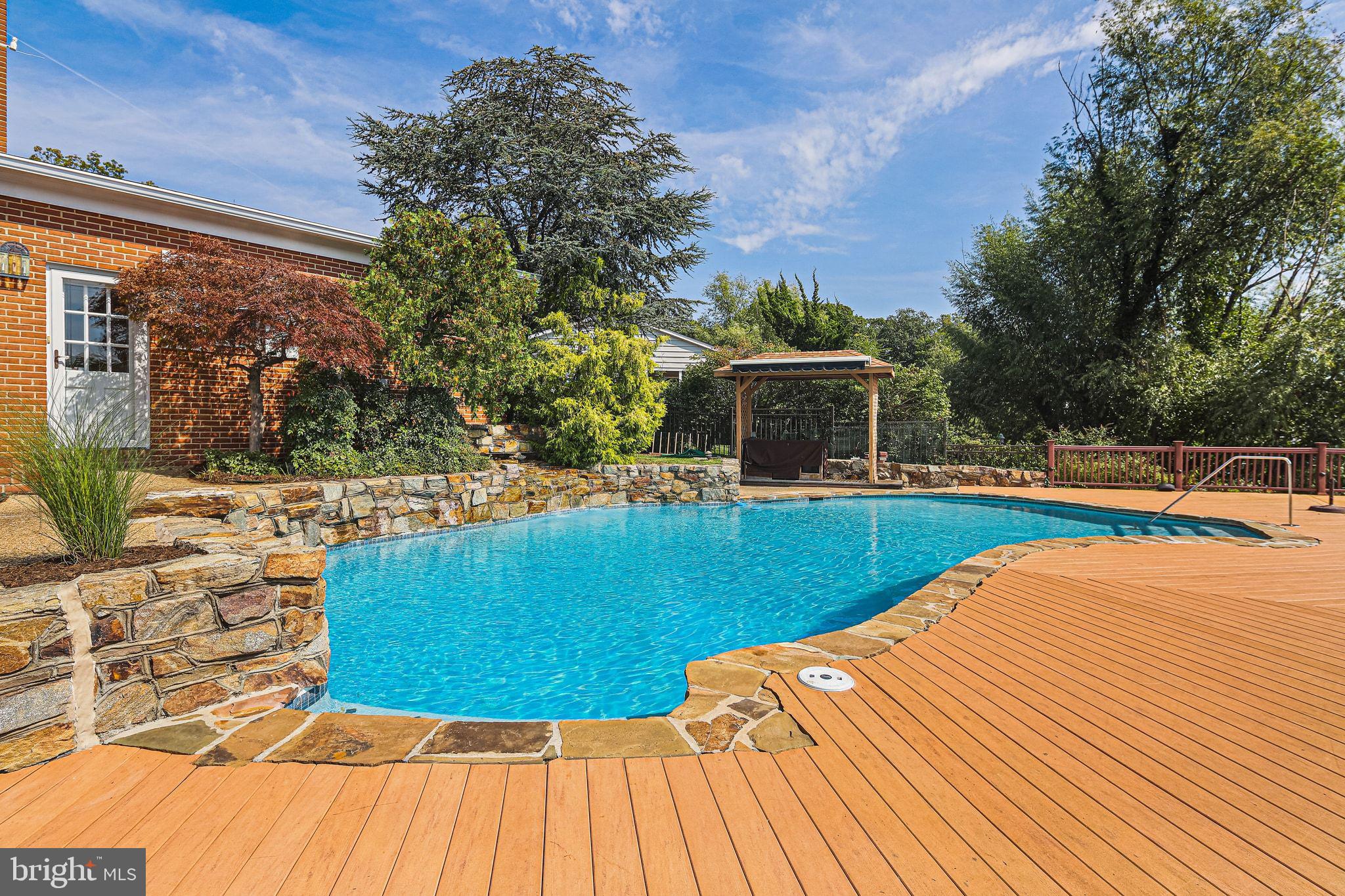 WEST SEVERNA PARK - Residential