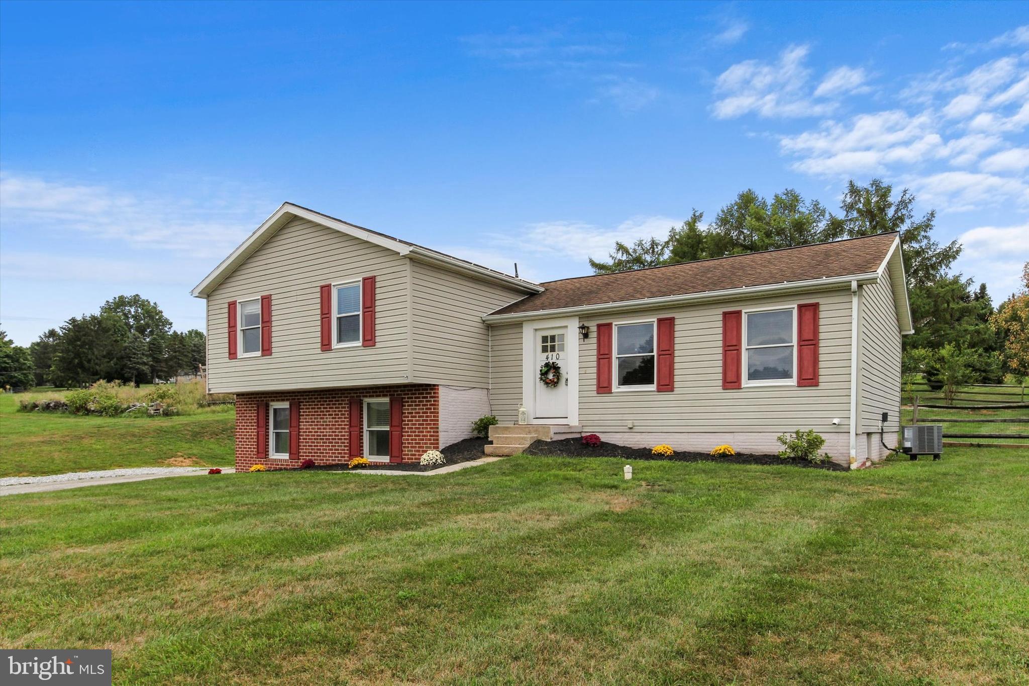 WEST MANHEIM - Residential