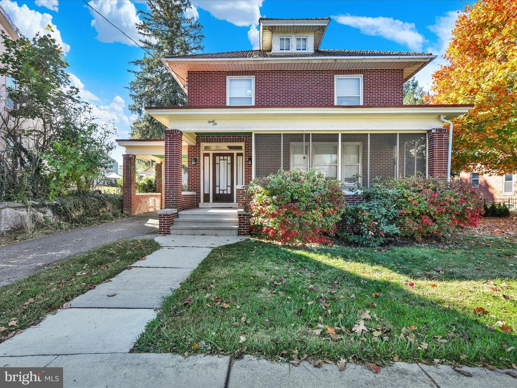 Photo of 46 W Main Street, LEBANON, PA 17042 (MLS # PALN2023402)