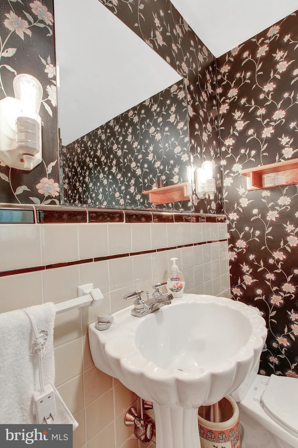 ADAMSTOWN BOROUGH - Residential