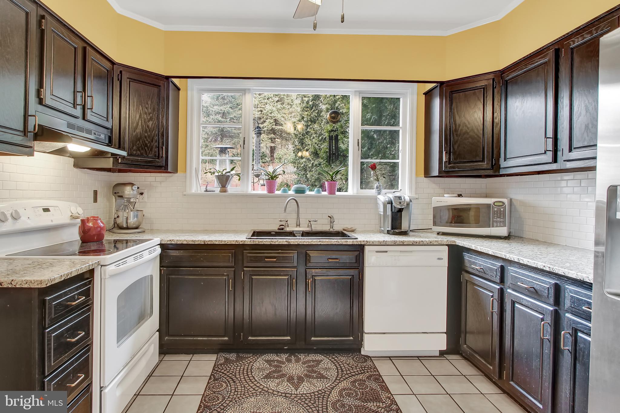 ADAMSTOWN BOROUGH - Residential