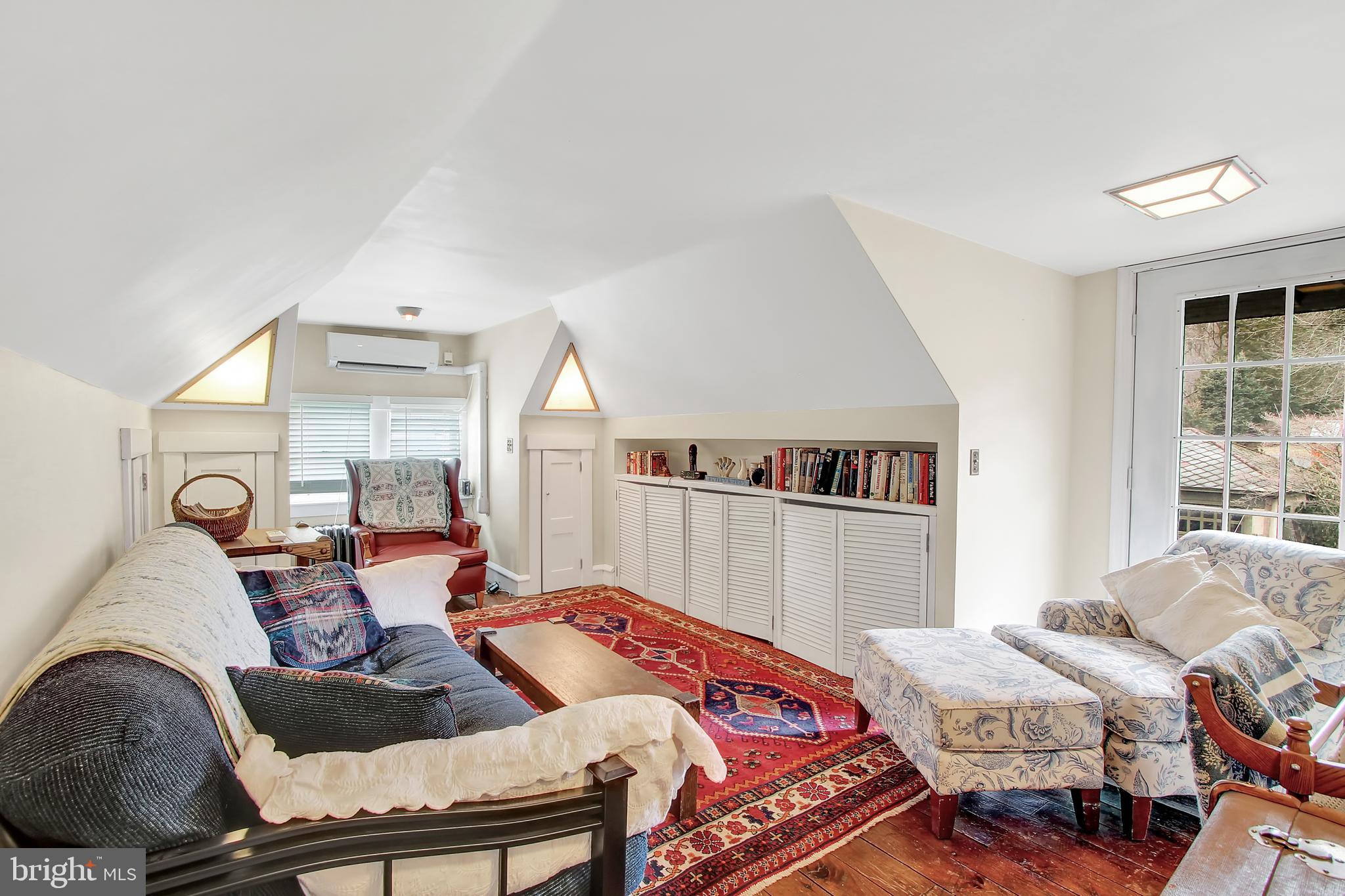 ADAMSTOWN BOROUGH - Residential