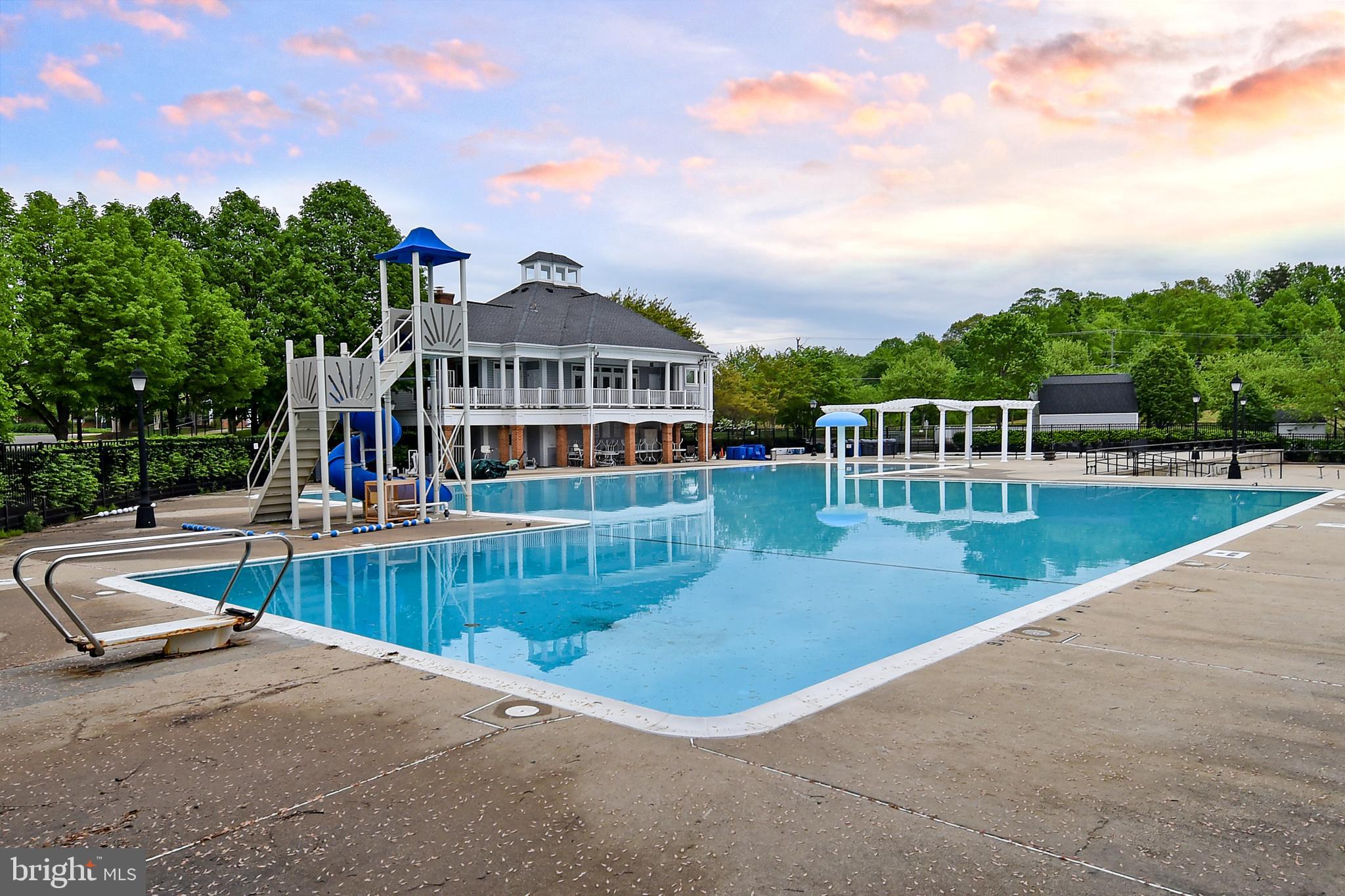 WAYSIDE VILLAGE - Residential