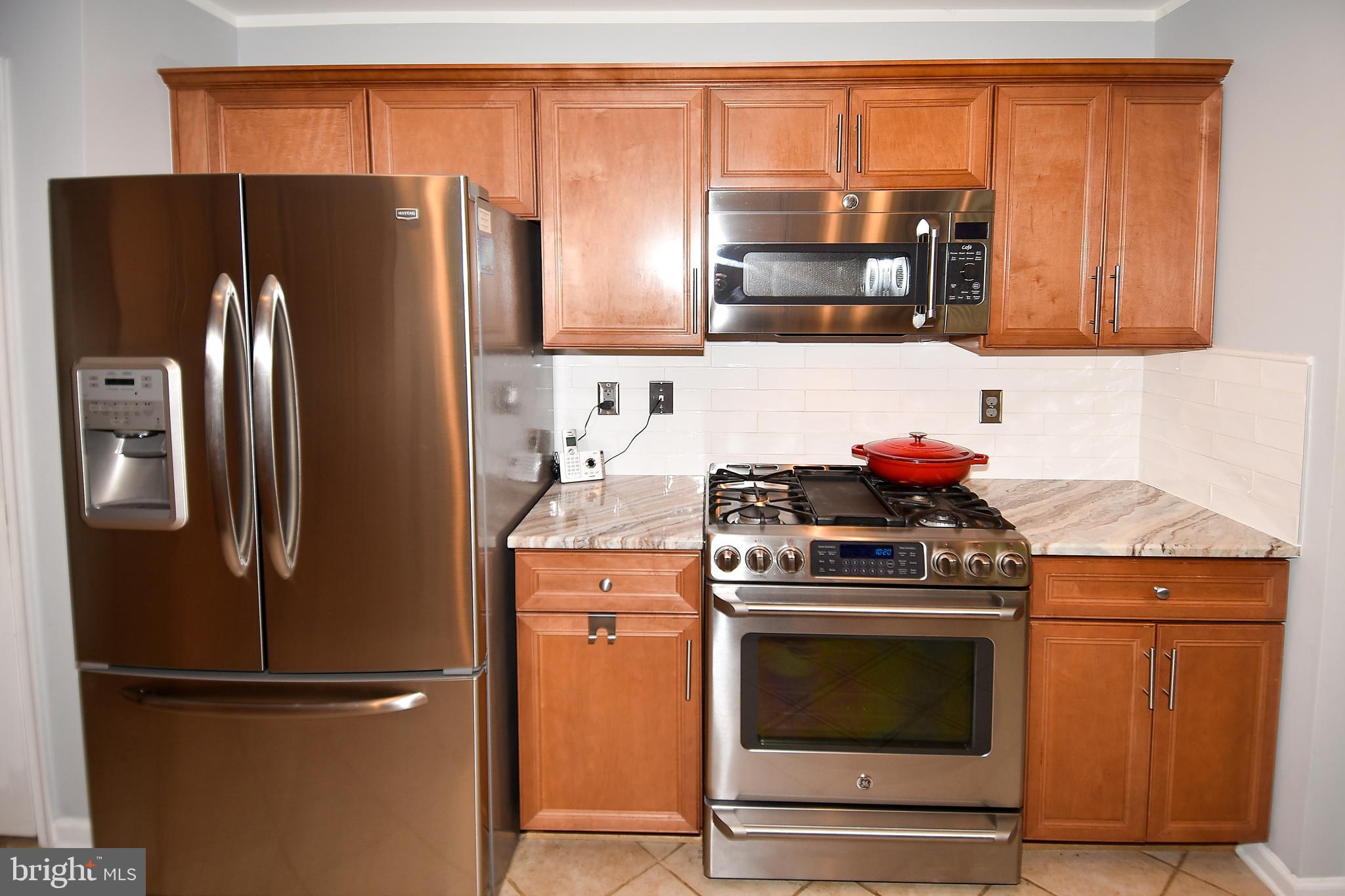 WAYSIDE VILLAGE - Residential