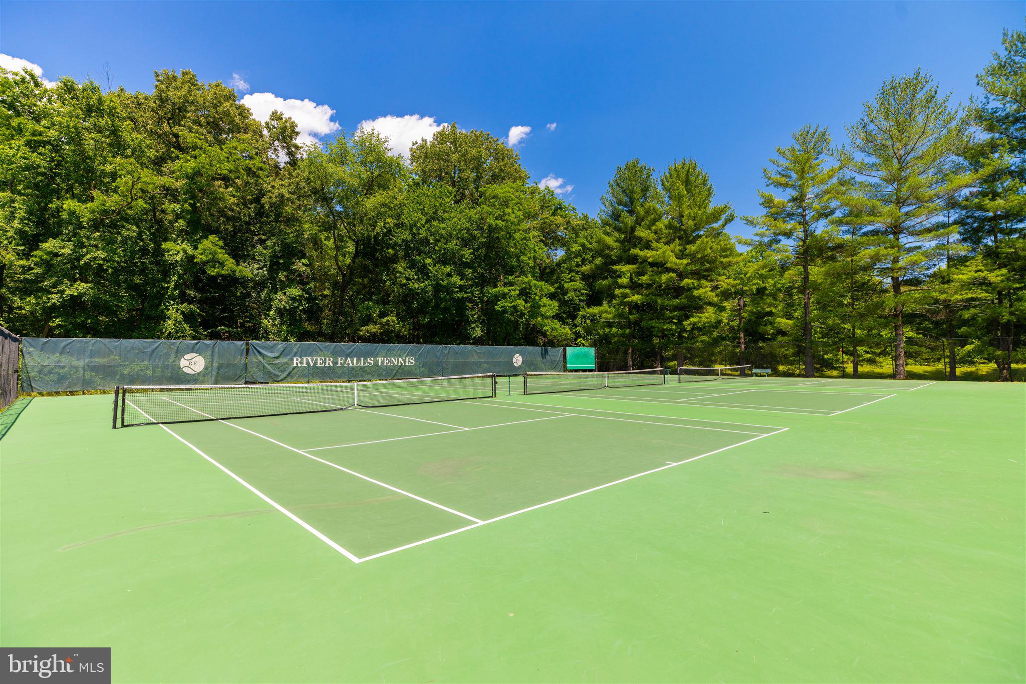 RIVER FALLS - Residential