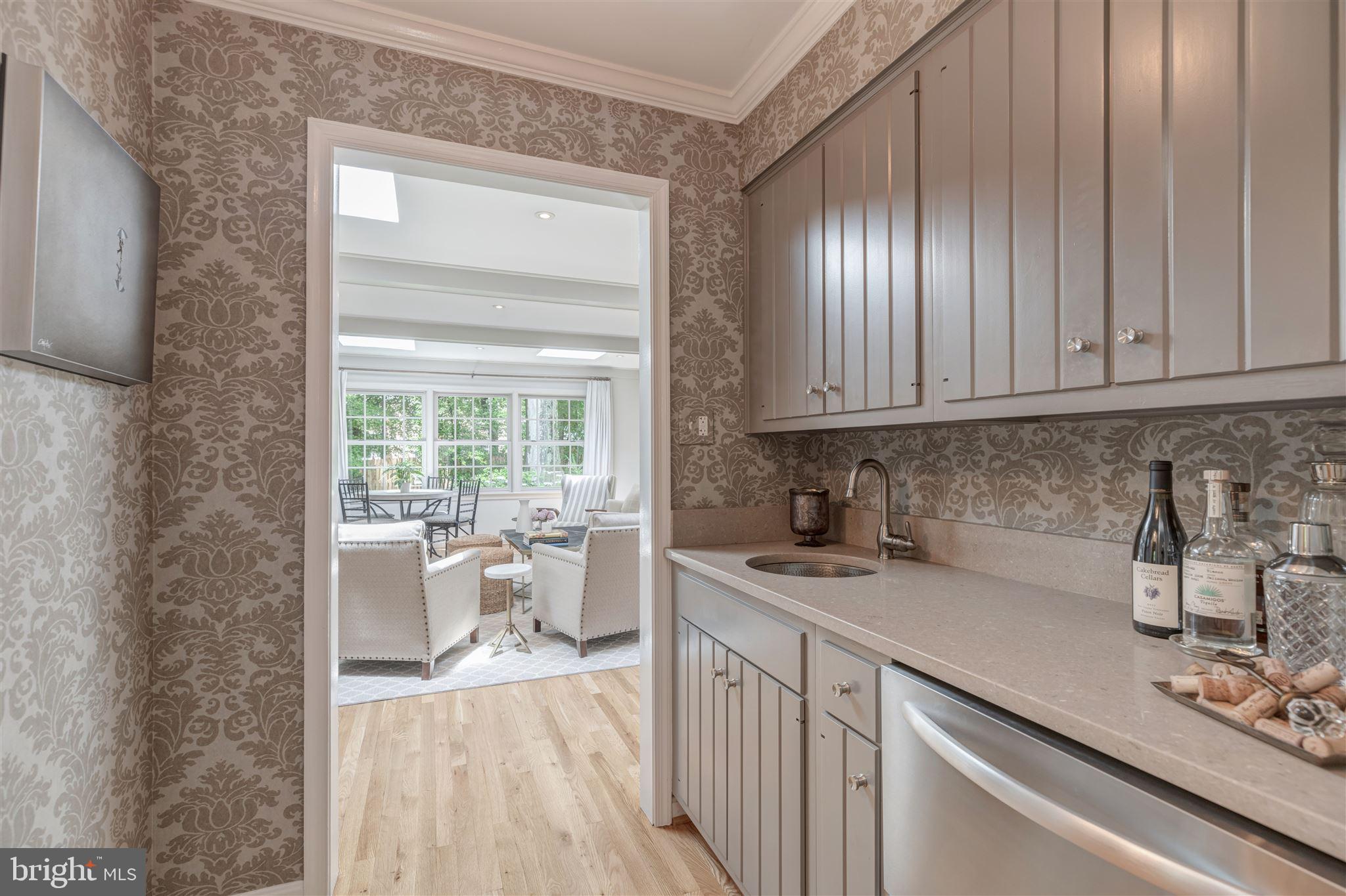 RIVER FALLS - Residential