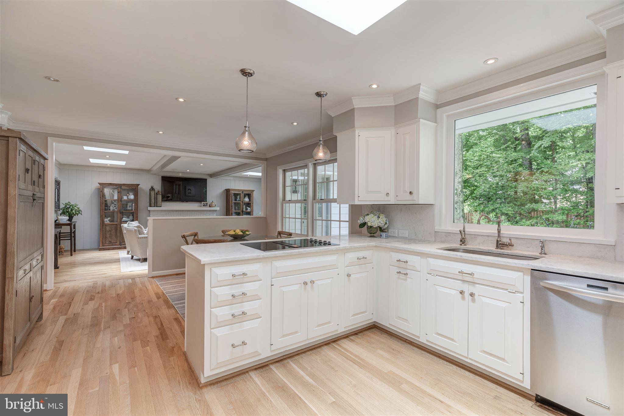 RIVER FALLS - Residential