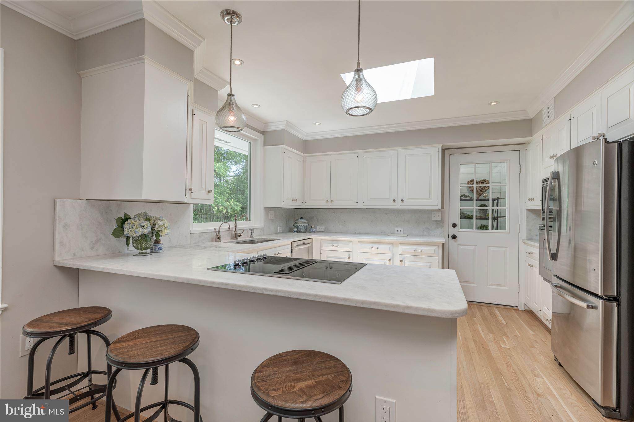 RIVER FALLS - Residential