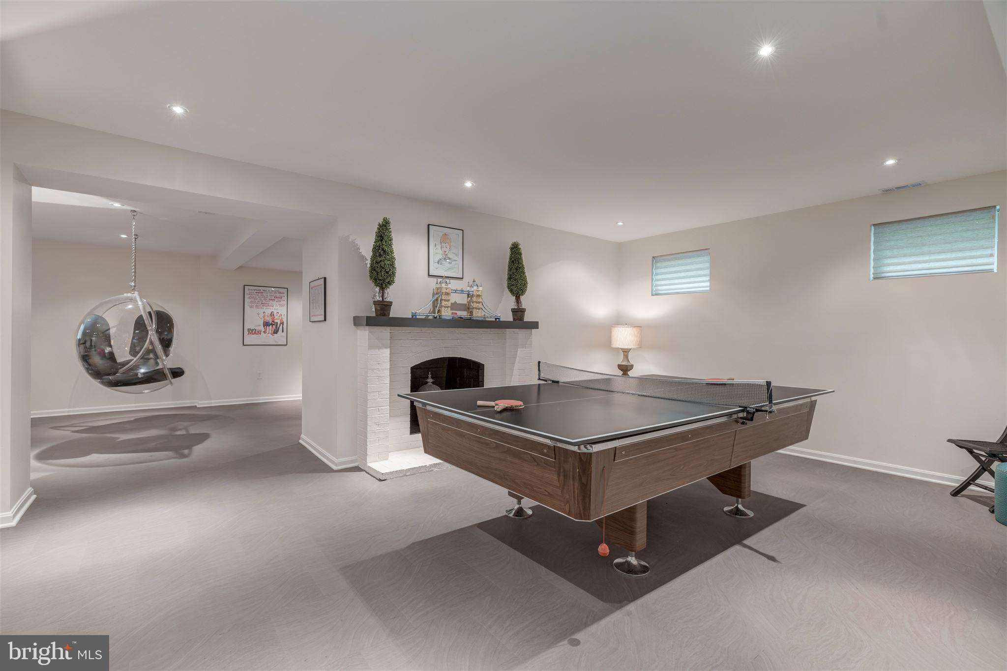 RIVER FALLS - Residential