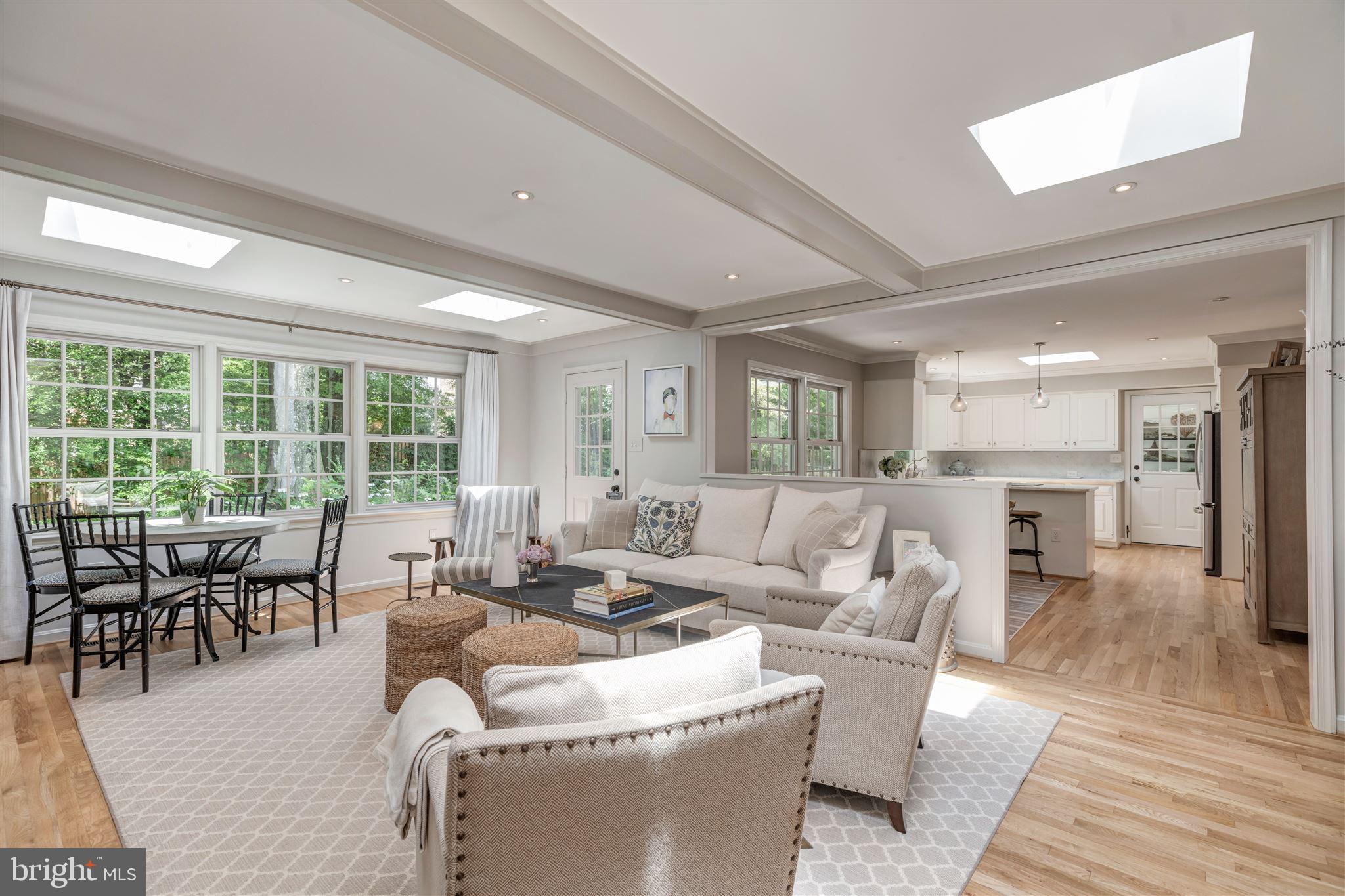 RIVER FALLS - Residential