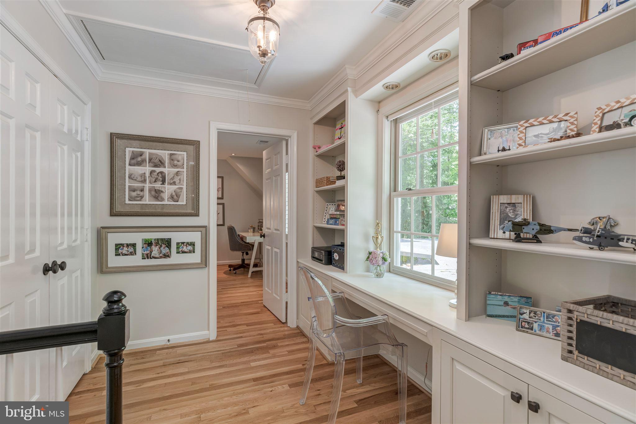 RIVER FALLS - Residential