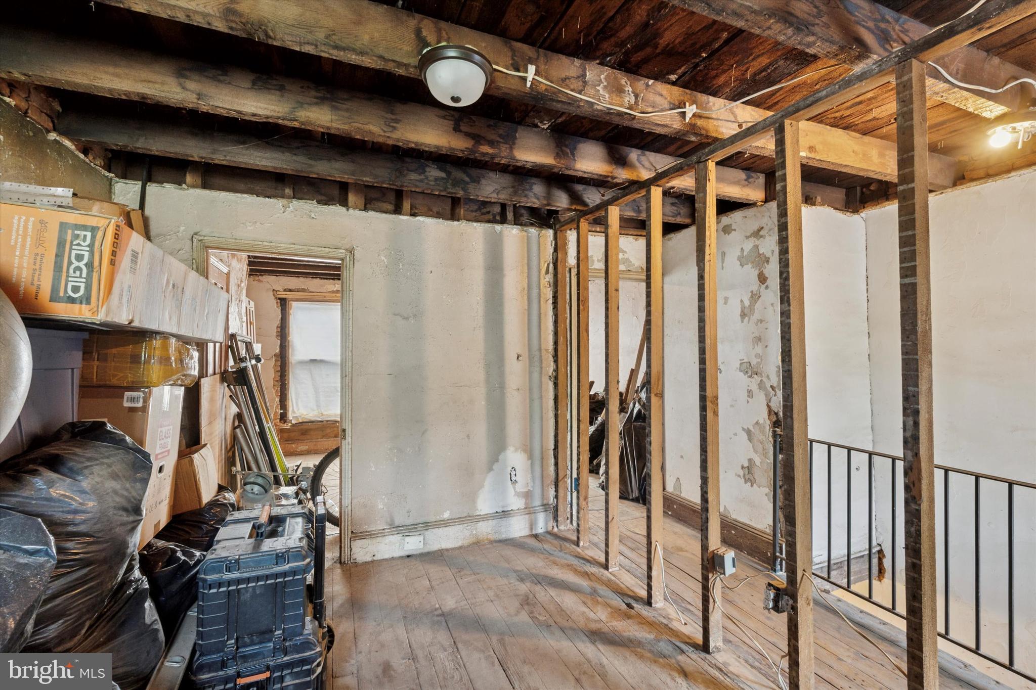 STRAWBERRY MANSION - Residential