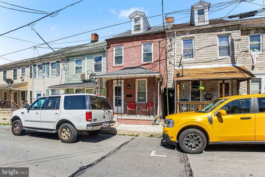 Photo of 235 Perry Street, COLUMBIA, PA 17512 (MLS # PALA2090596)