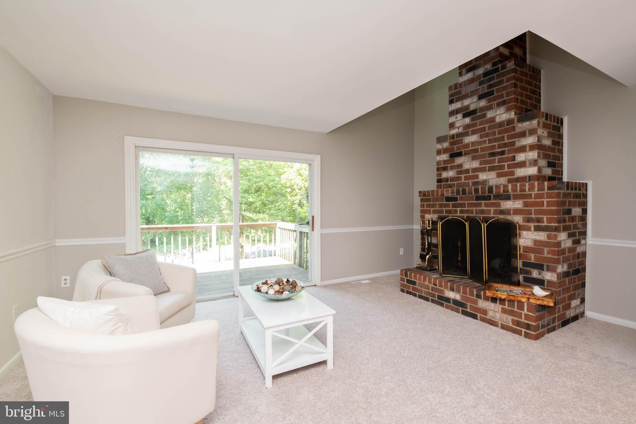 BAY HILLS - Residential