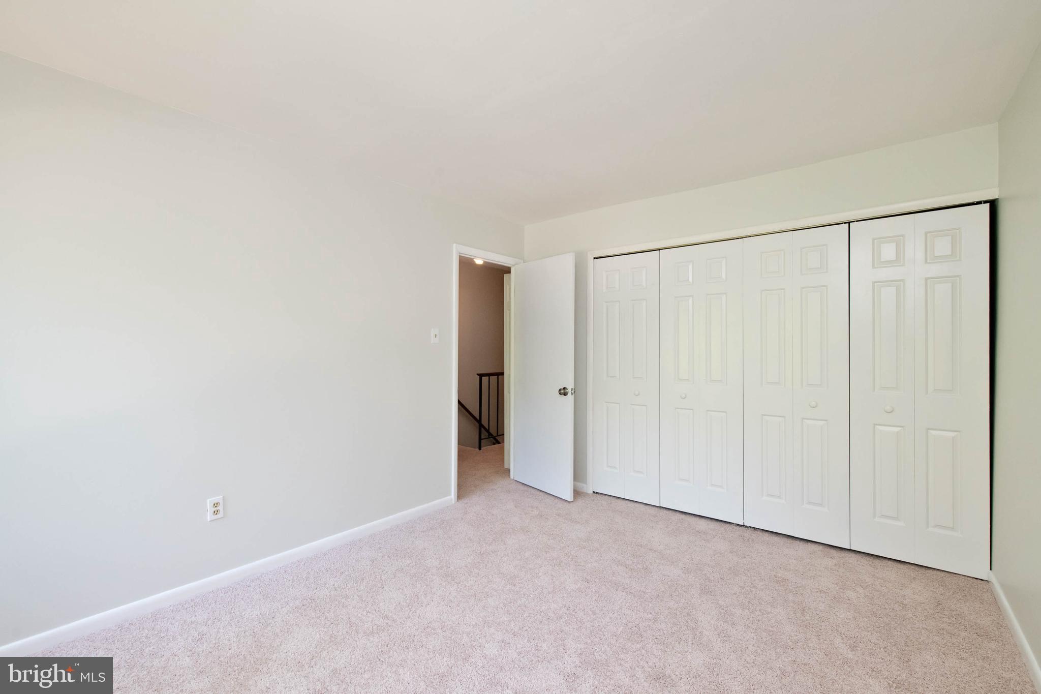 BAY HILLS - Residential