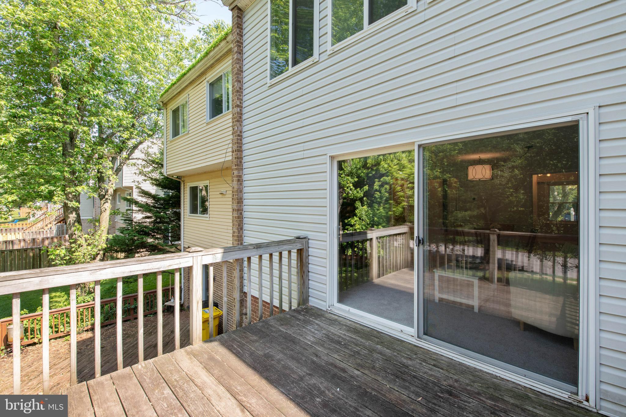 BAY HILLS - Residential