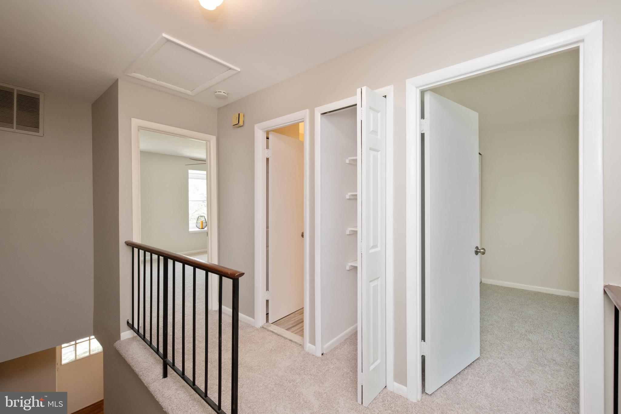 BAY HILLS - Residential