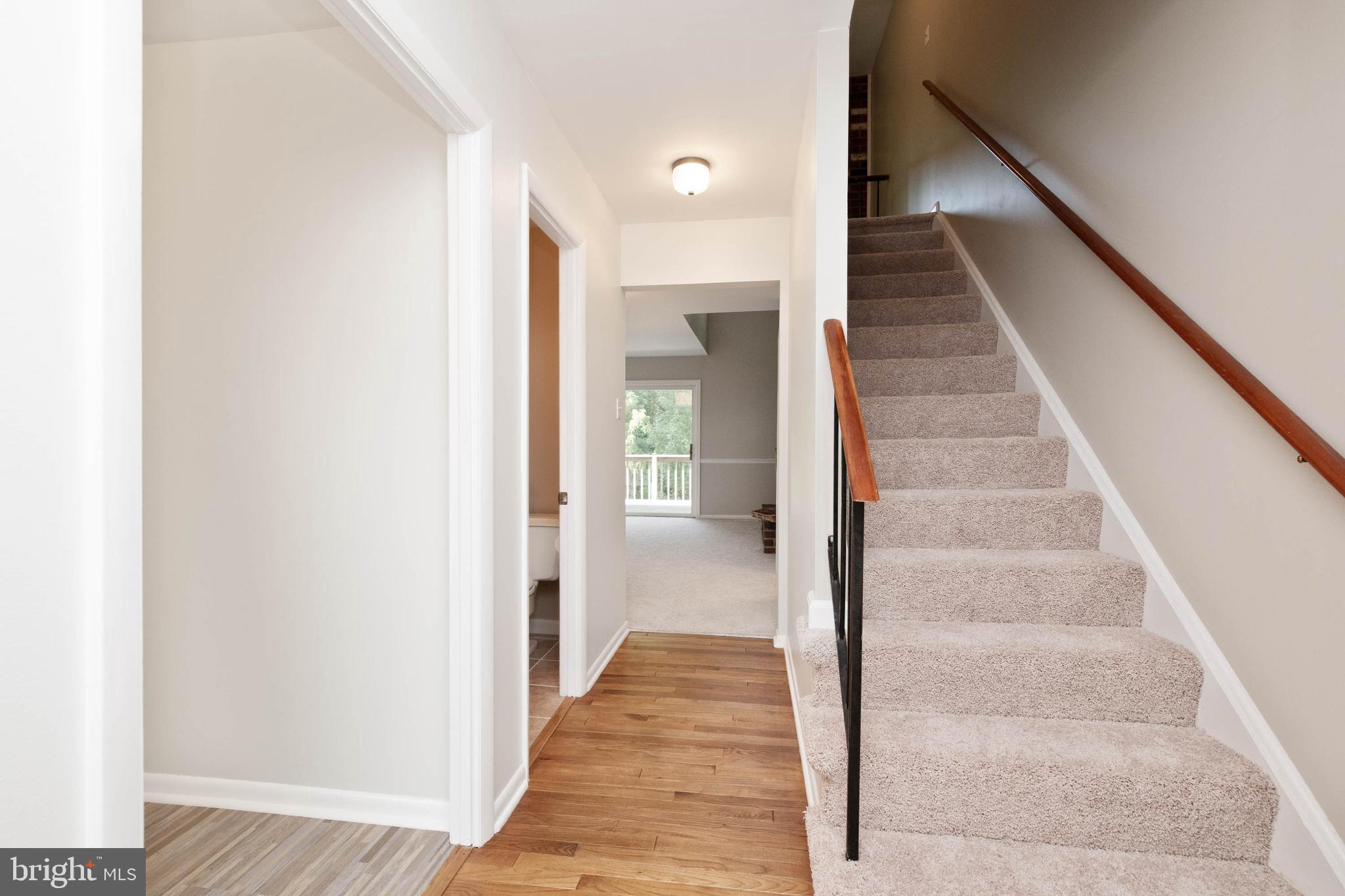 BAY HILLS - Residential