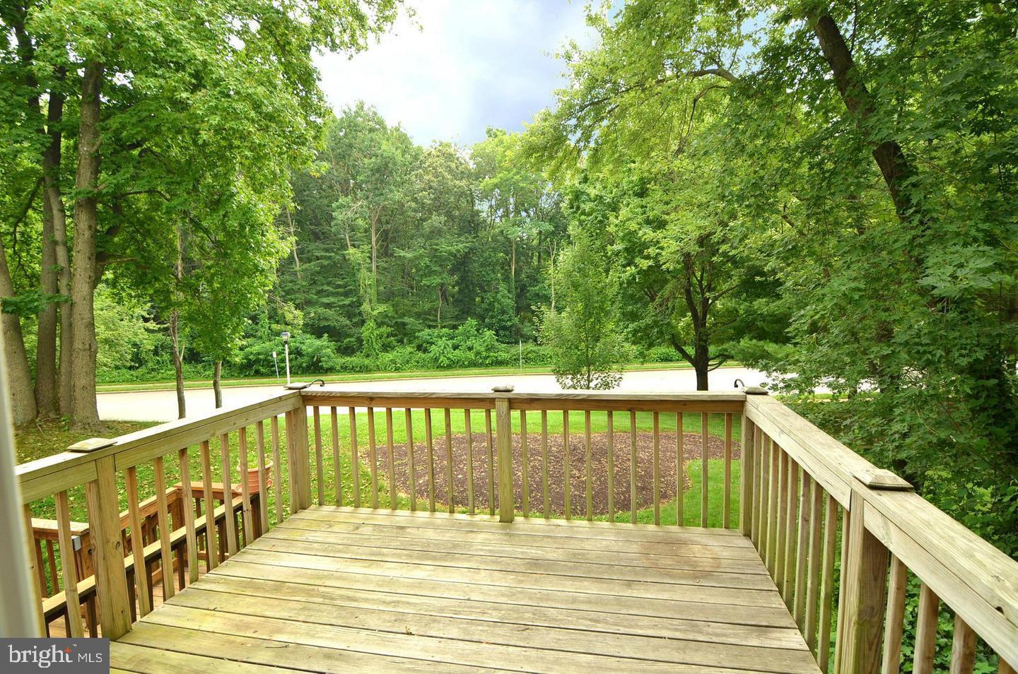 BAY HILLS - Residential