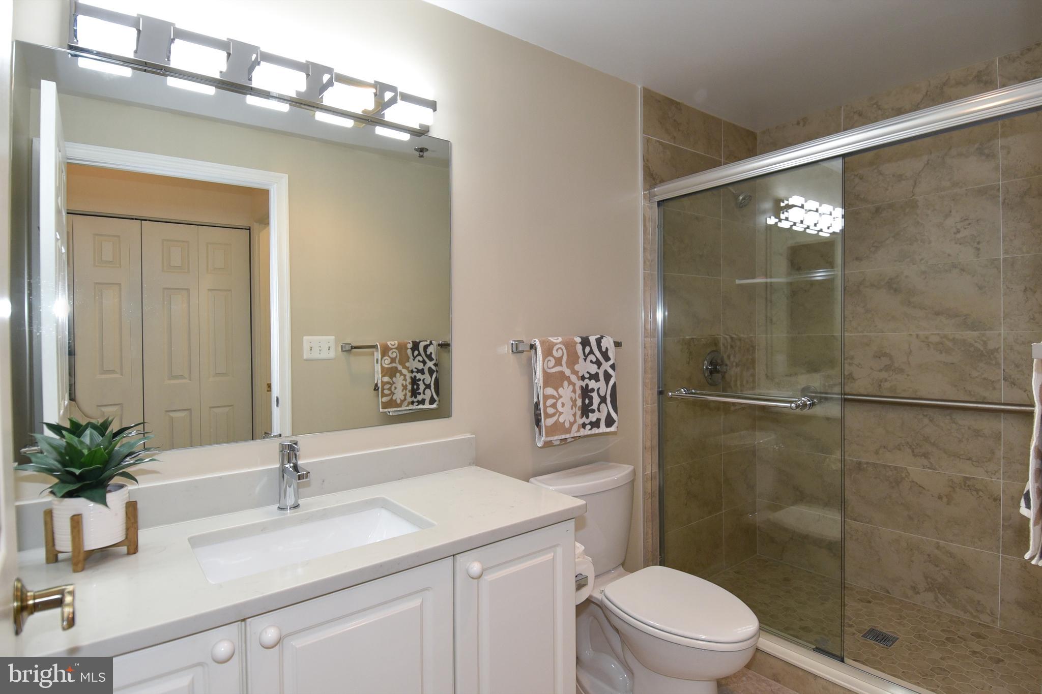 VANTAGE POINT WEST AT LW - Residential