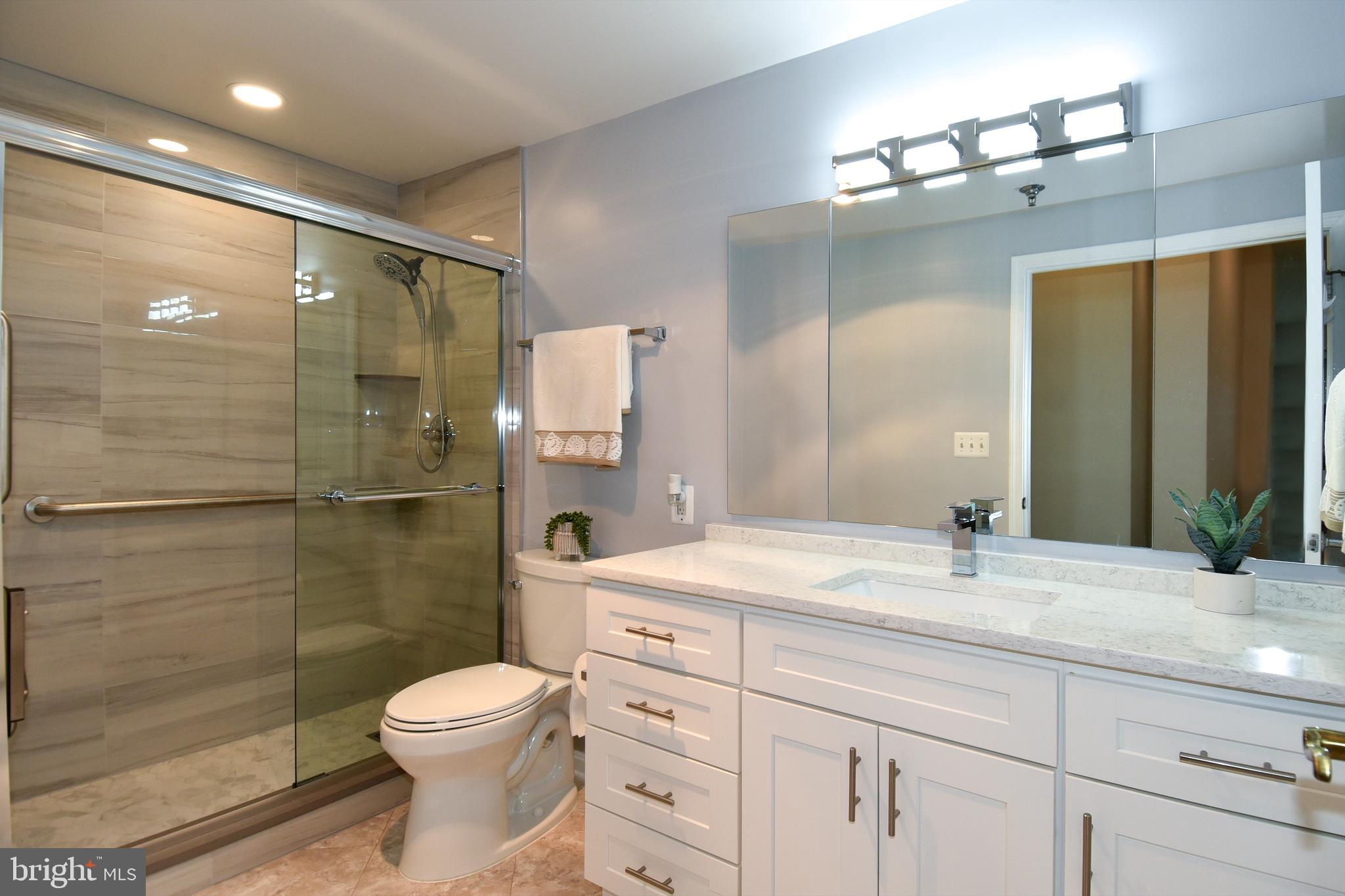 VANTAGE POINT WEST AT LW - Residential