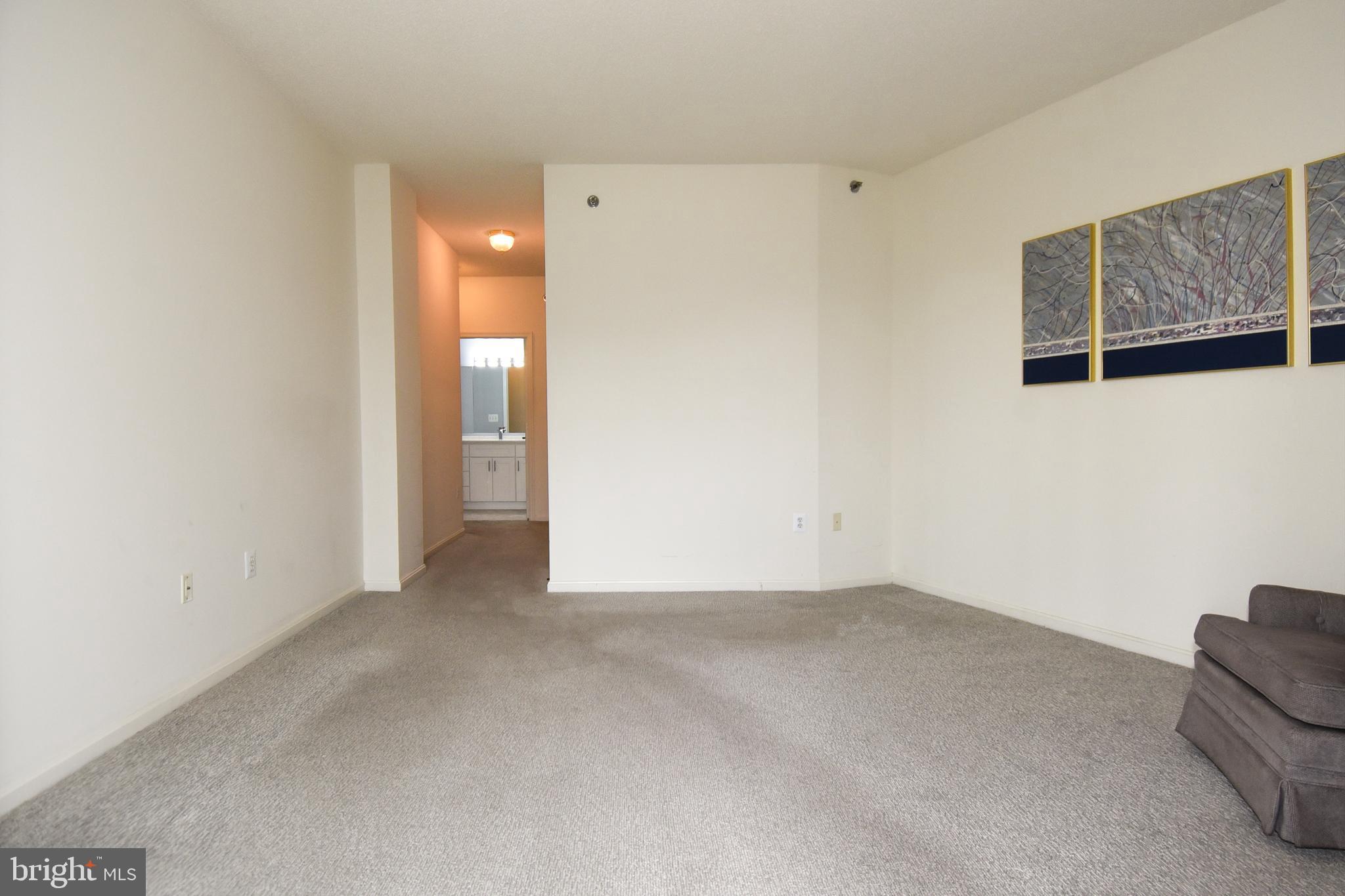 VANTAGE POINT WEST AT LW - Residential