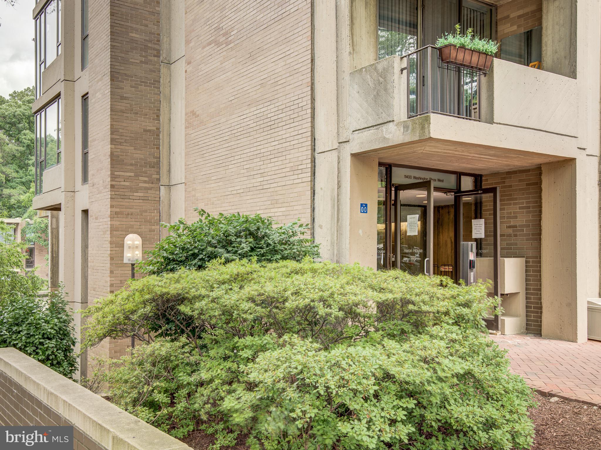 LAKE ANNE OF RESTON - Residential Lease