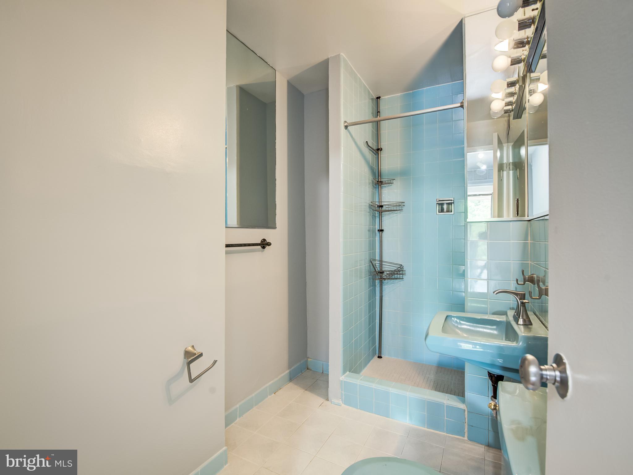 LAKE ANNE OF RESTON - Residential Lease