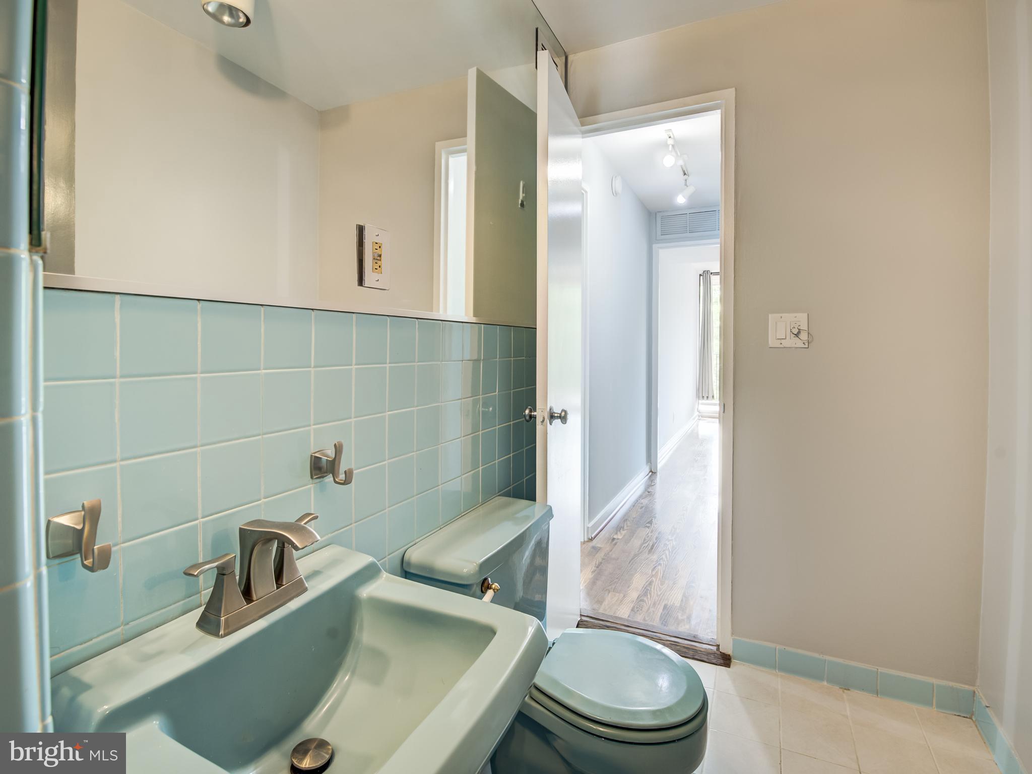 LAKE ANNE OF RESTON - Residential Lease