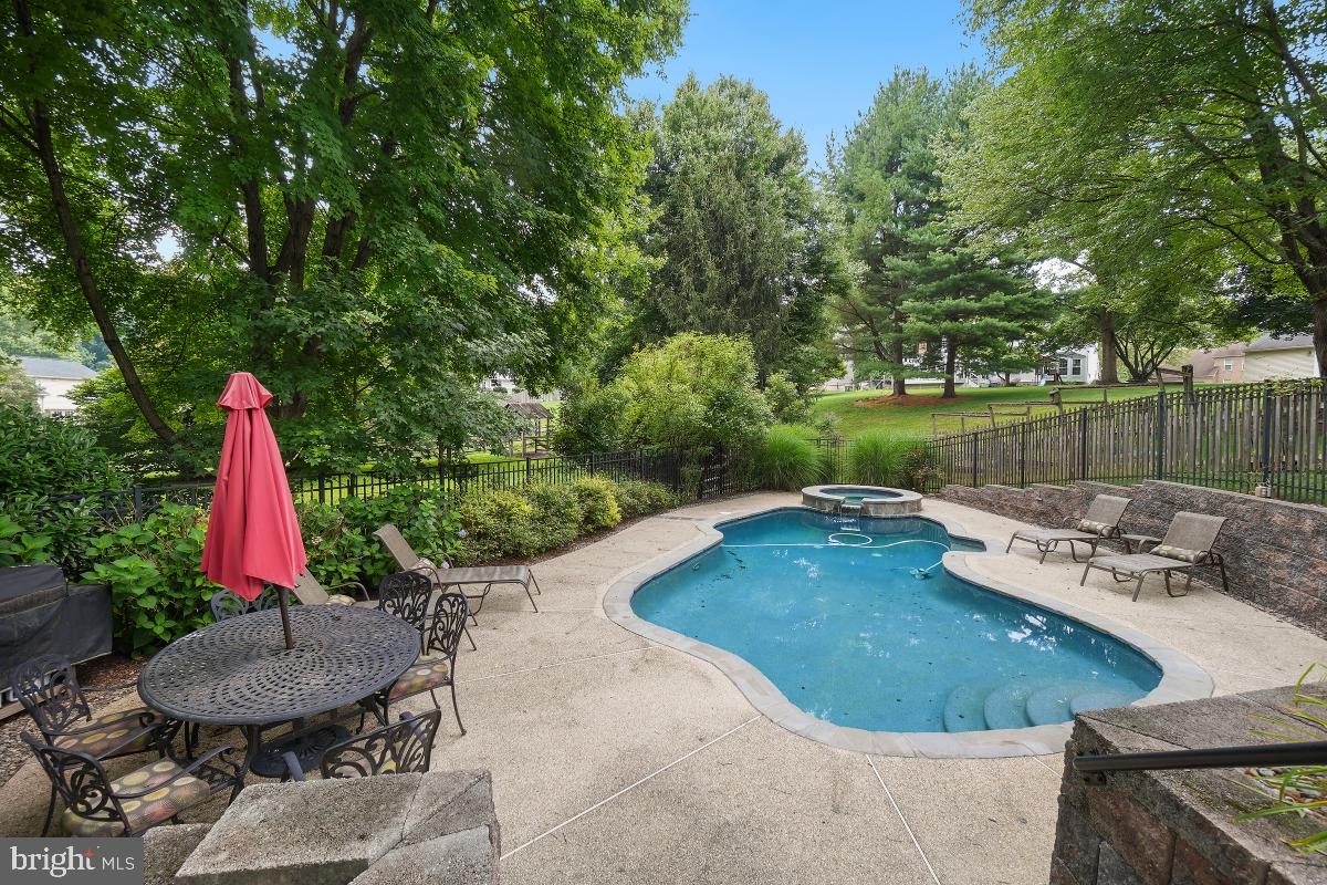 DUFIEF MILL ESTATES - Residential