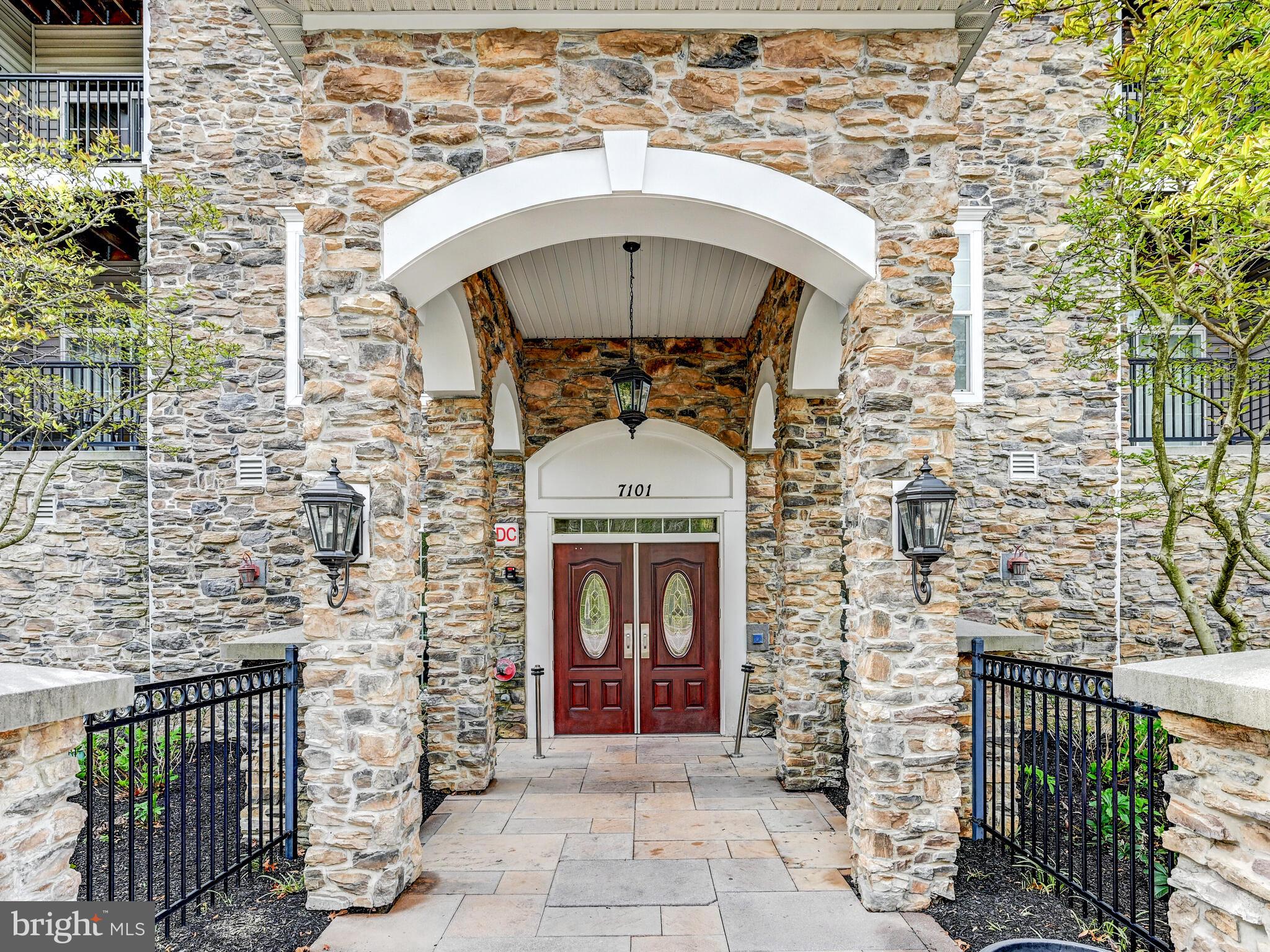 QUARRY LAKE AT GREENSPRING - Residential