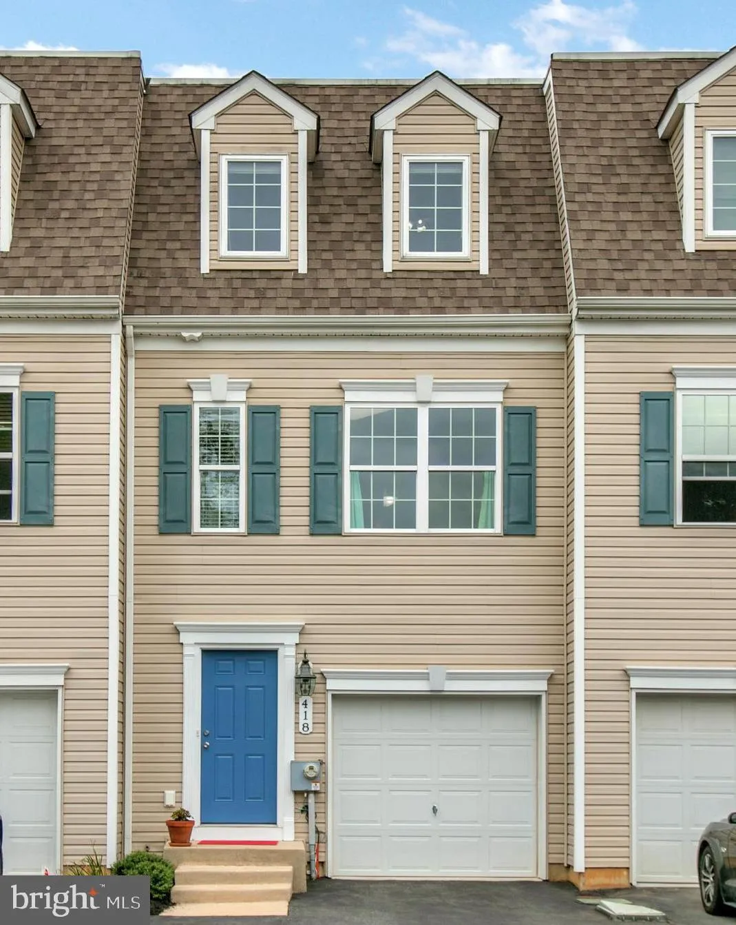 418 Revolution Court, Newark, DE 19702