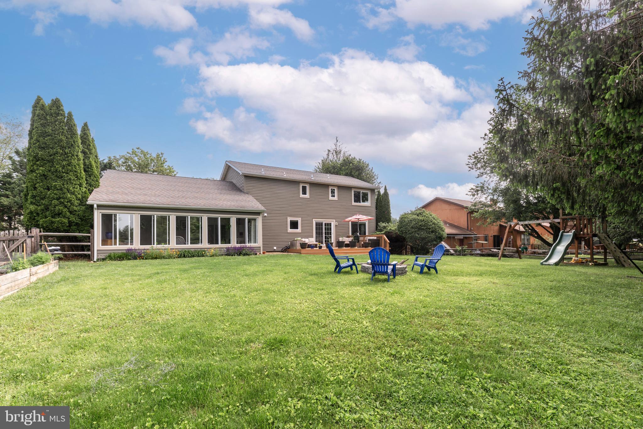 VELVET HILLS - Residential