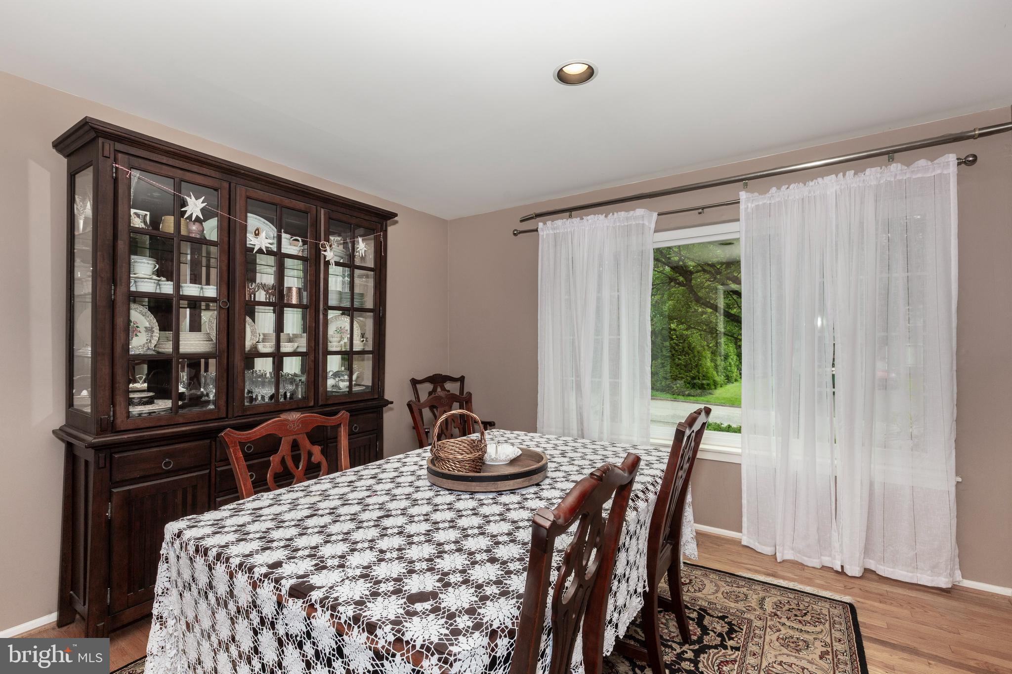 VELVET HILLS - Residential