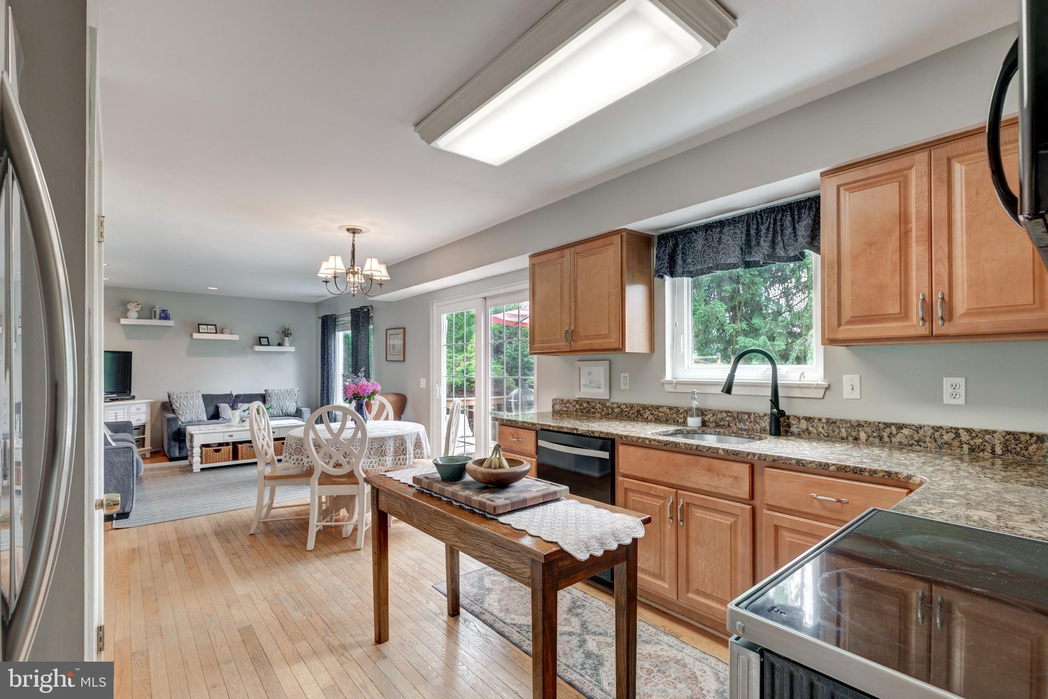 VELVET HILLS - Residential