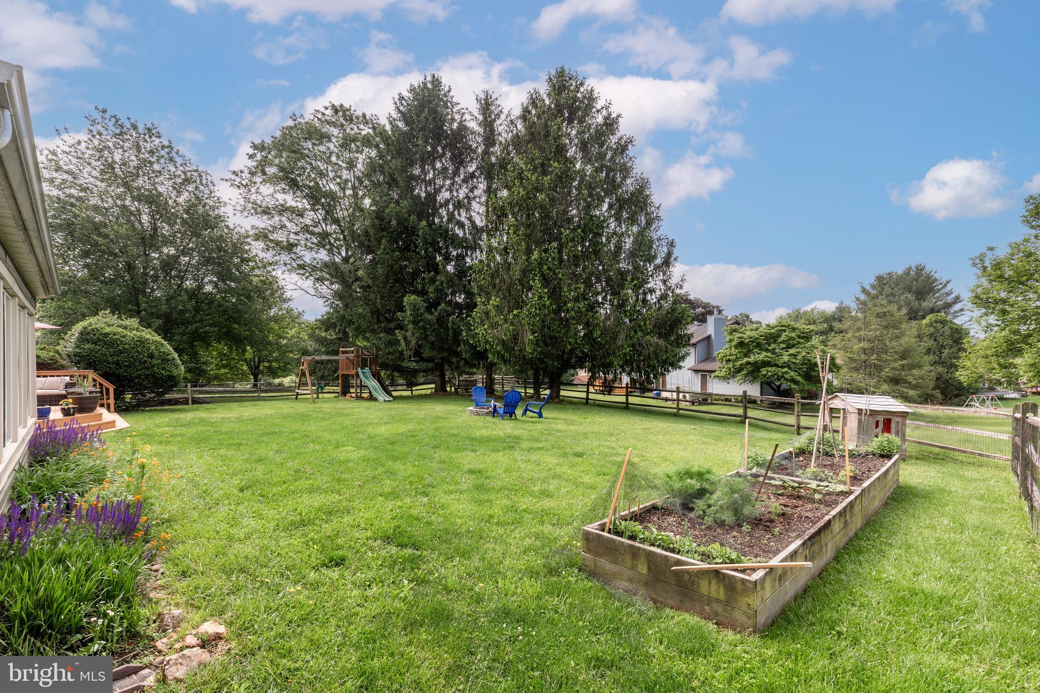 VELVET HILLS - Residential