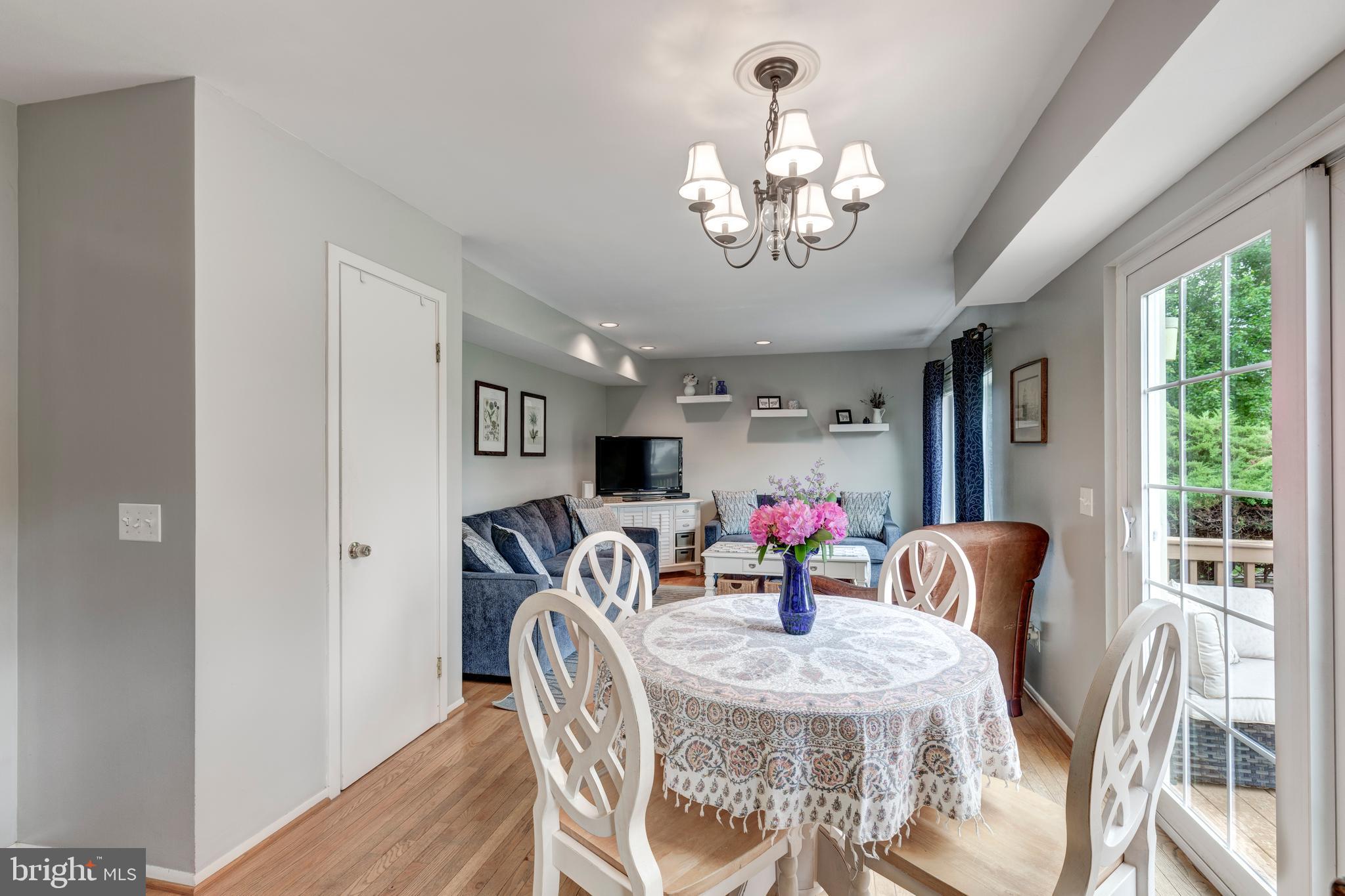 VELVET HILLS - Residential