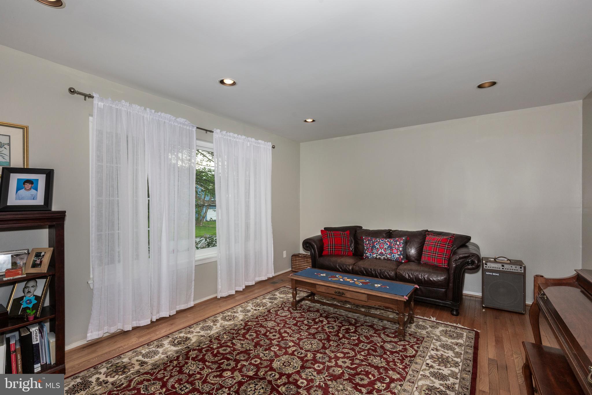 VELVET HILLS - Residential