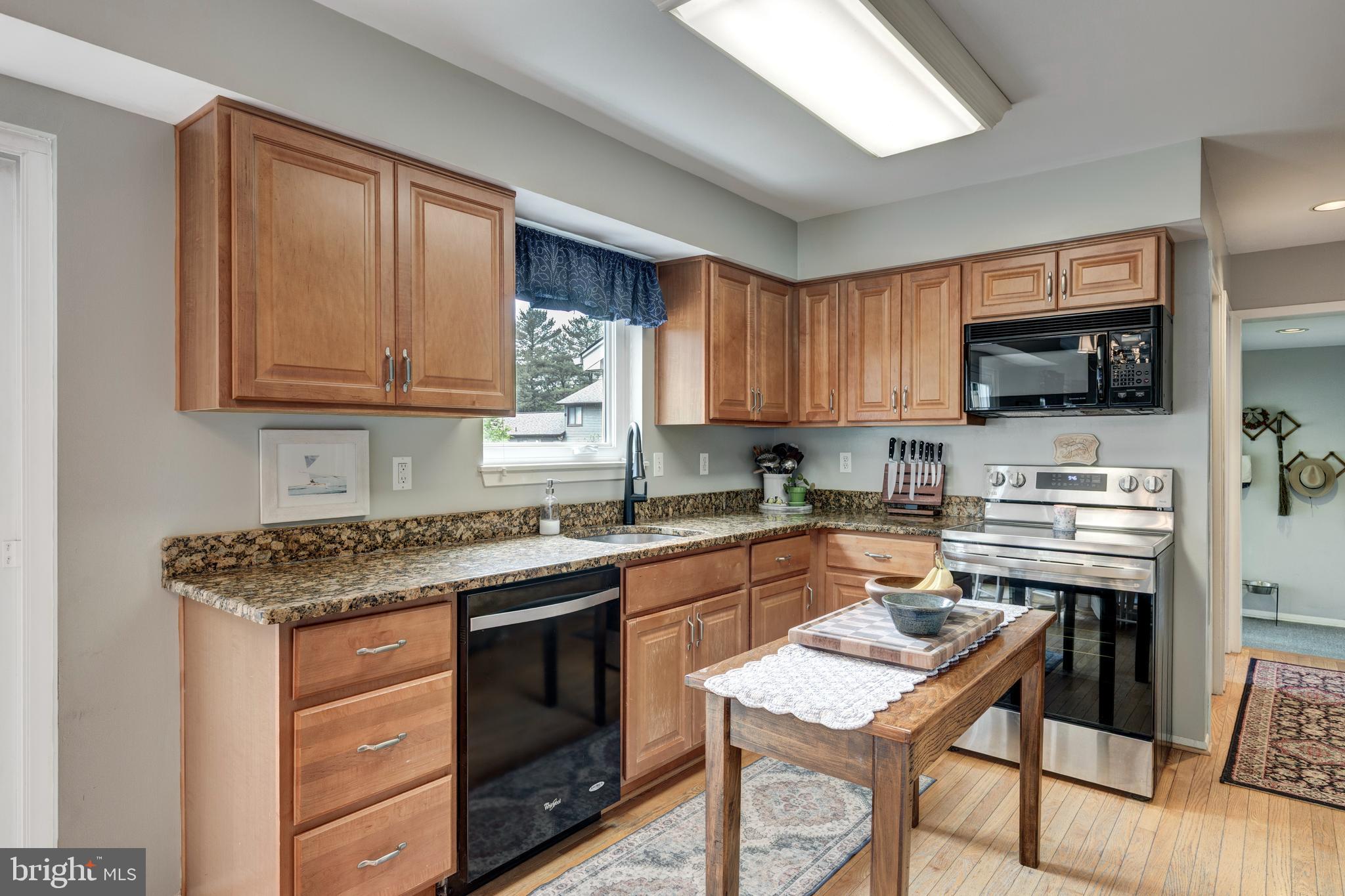 VELVET HILLS - Residential