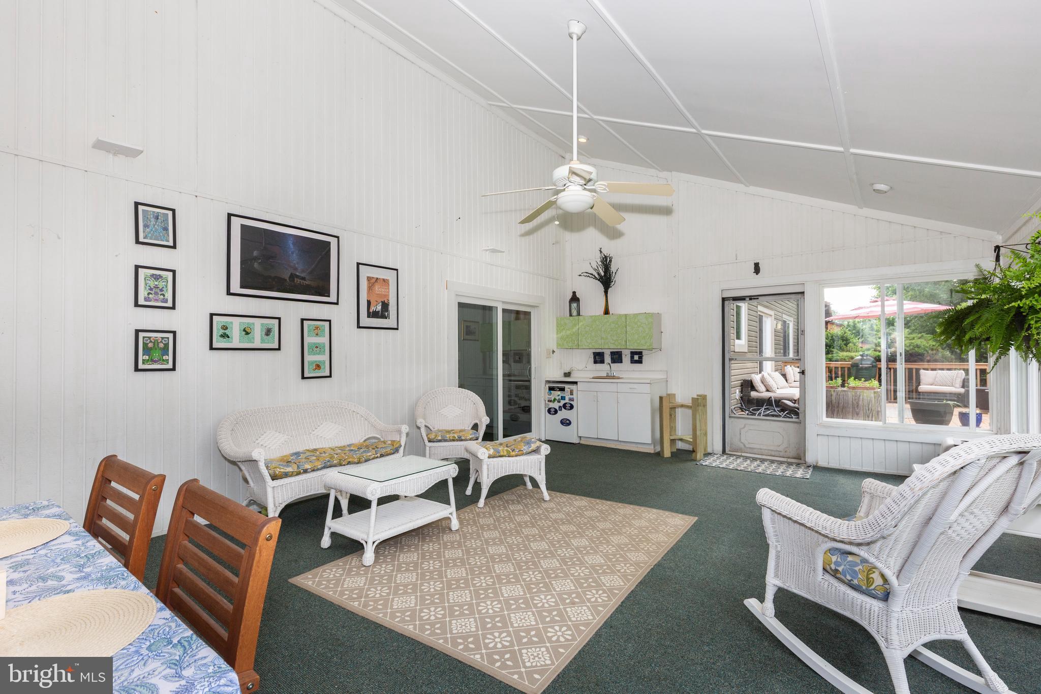 VELVET HILLS - Residential