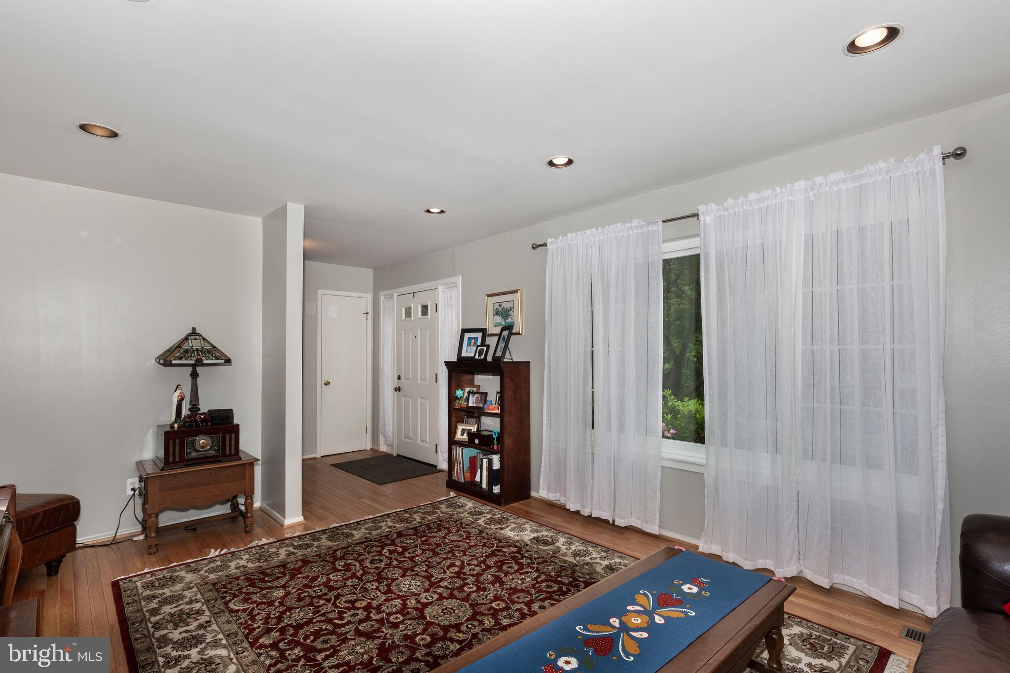 VELVET HILLS - Residential